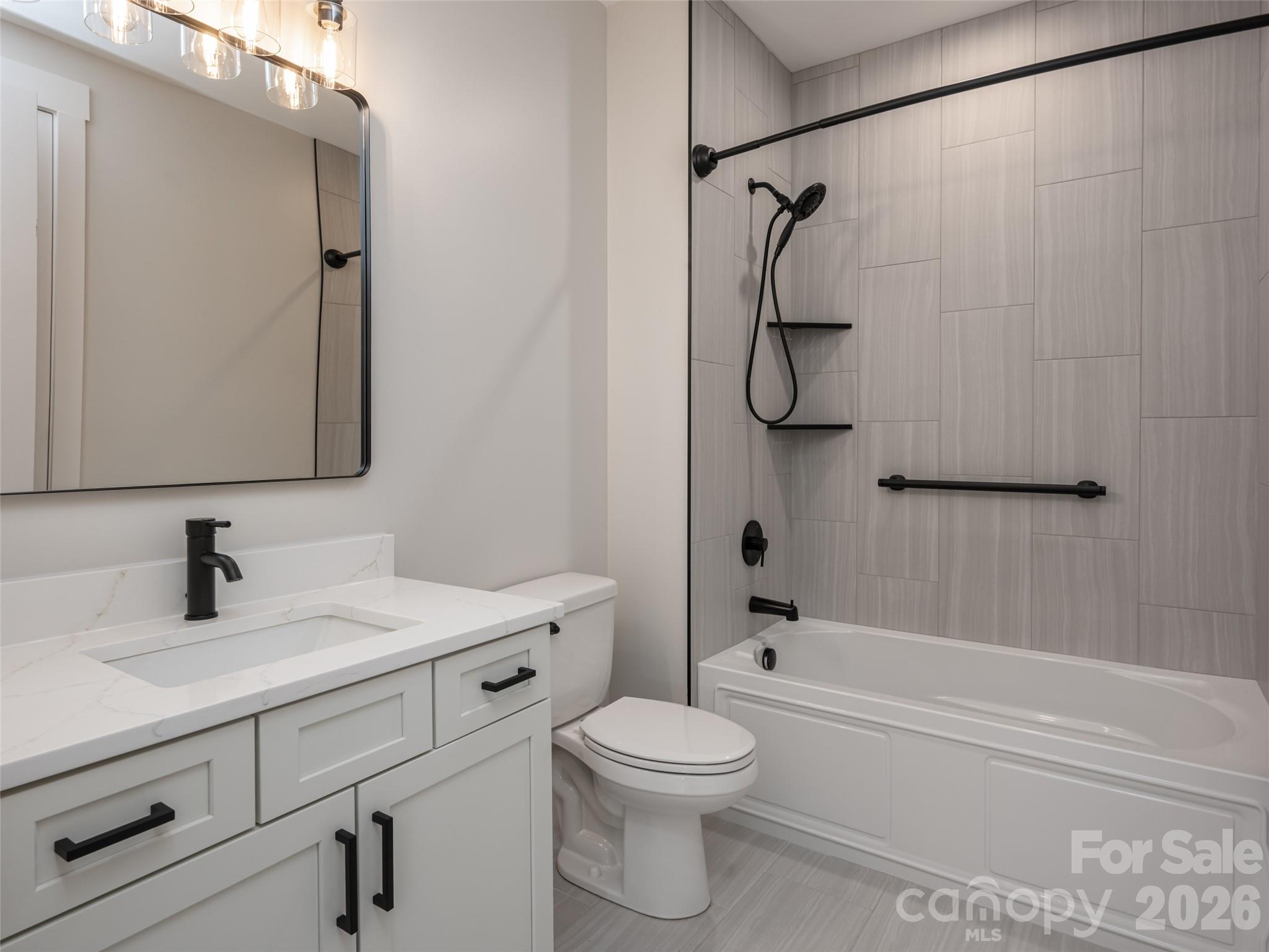 8 Heartleaf Circle Property Photo 32