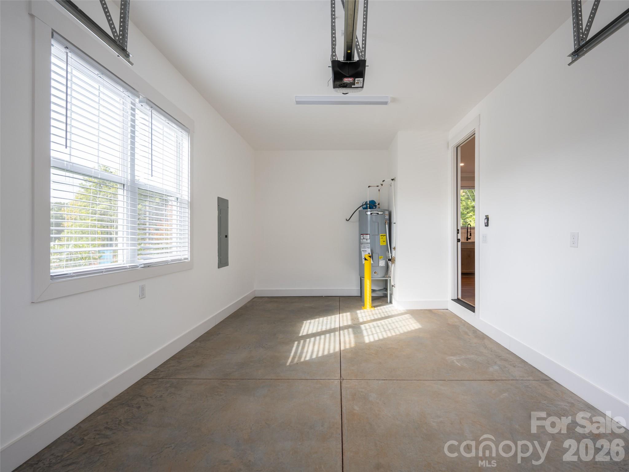 8 Heartleaf Circle Property Photo 36