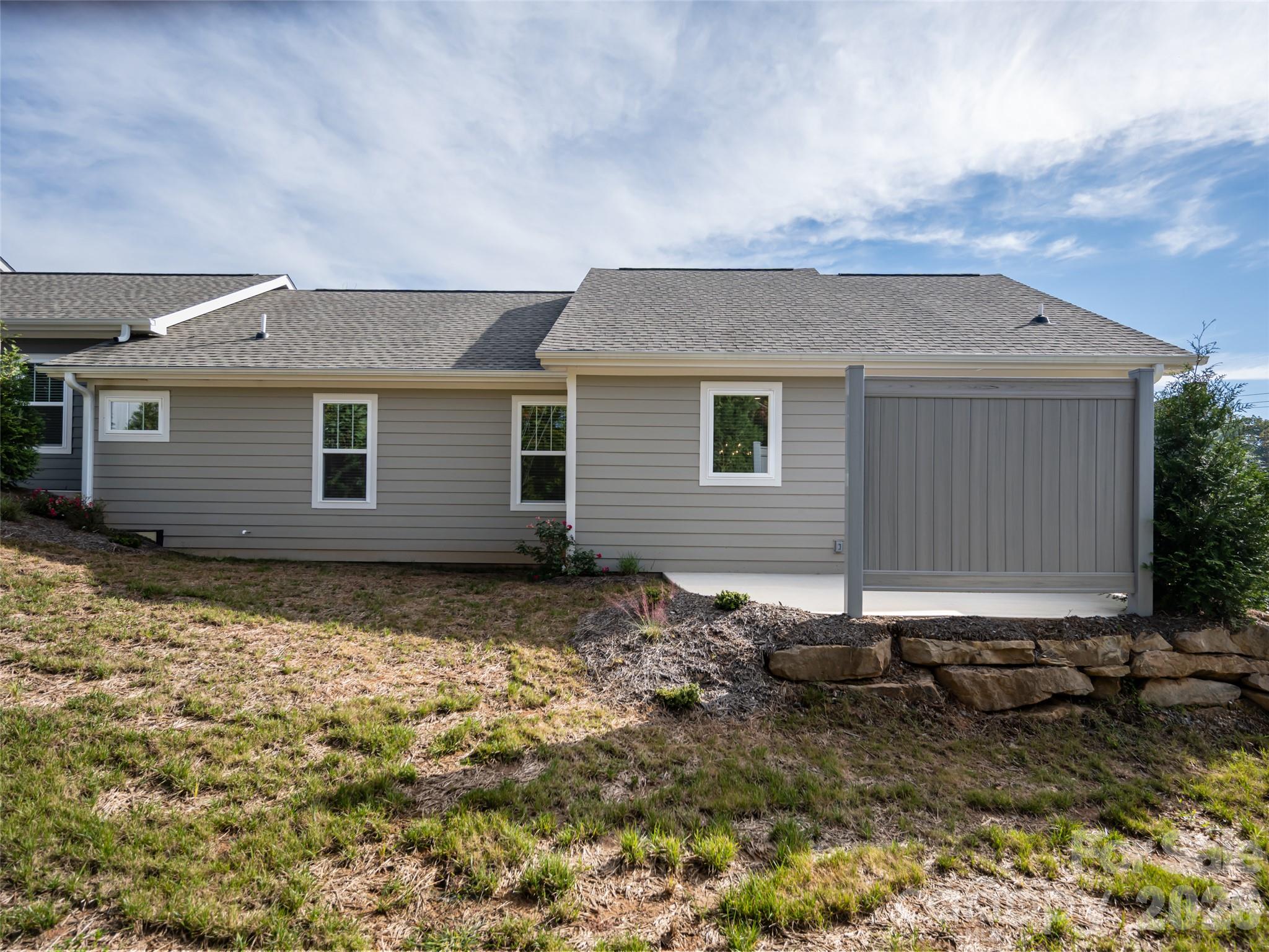 8 Heartleaf Circle Property Photo 40
