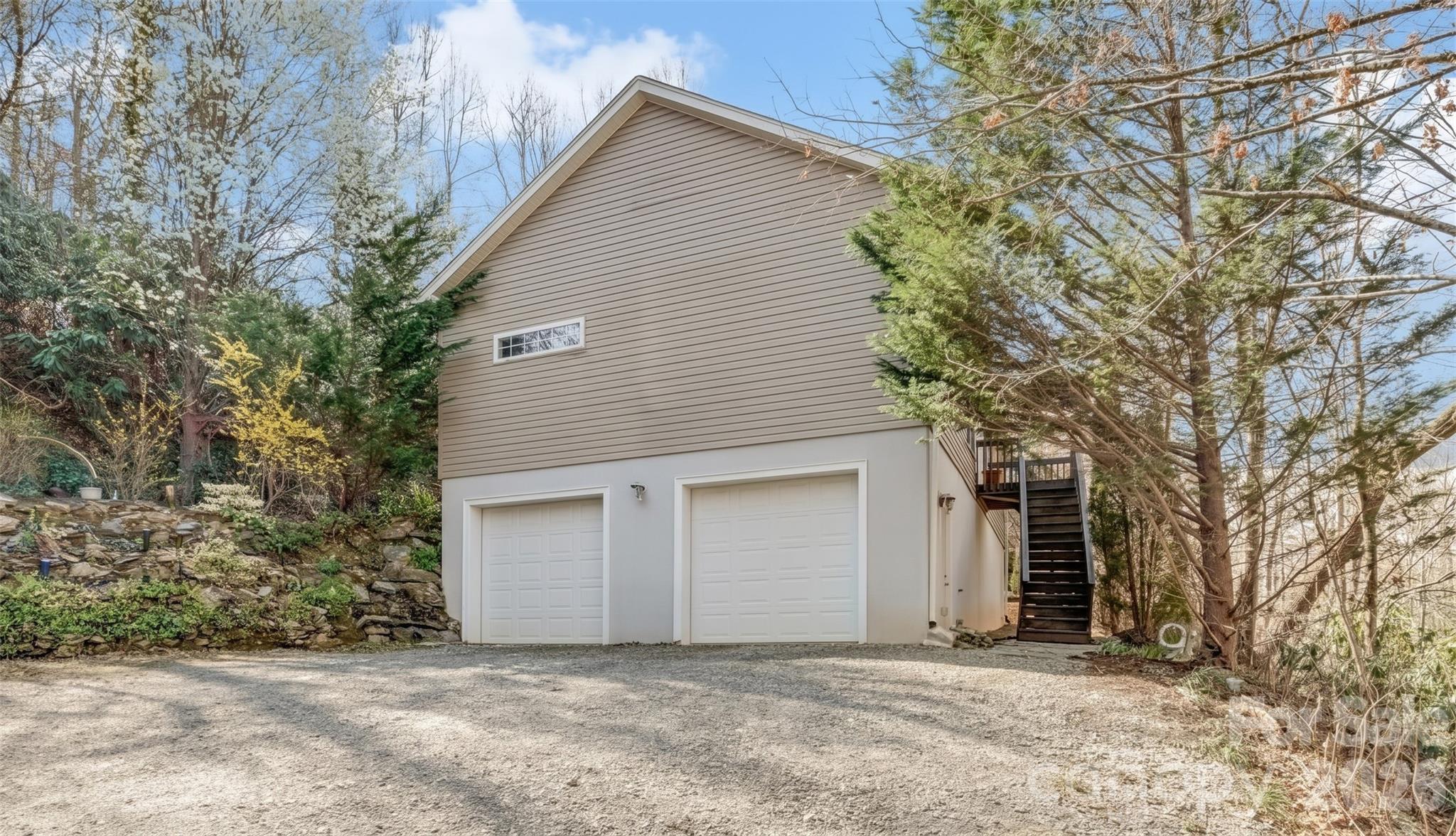 319 Glenn Bridge Road