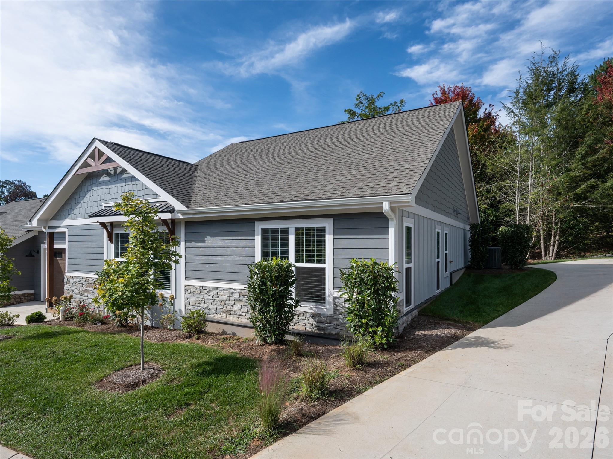 4431924 Property Photo 3