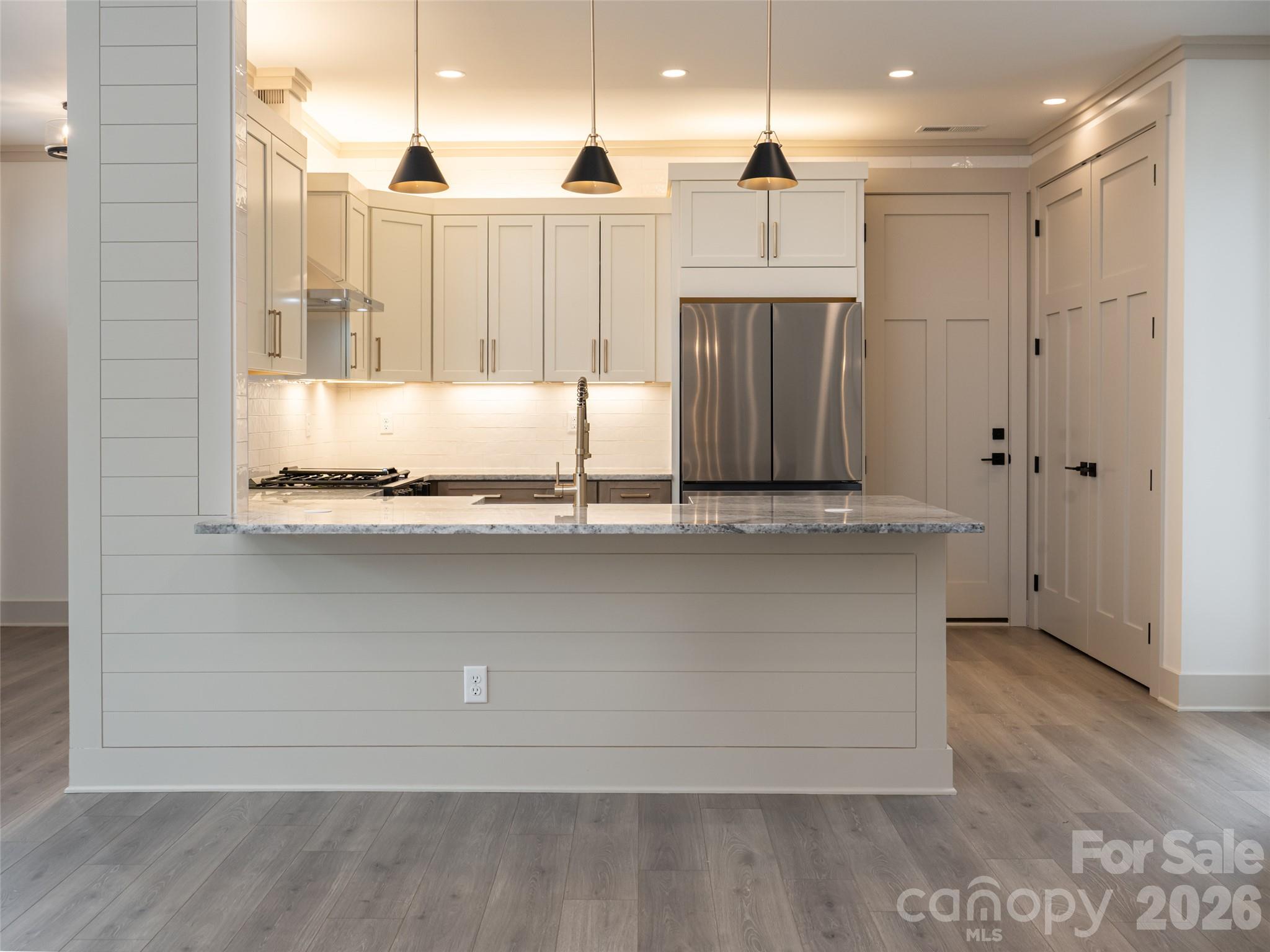 4431924 Property Photo 12