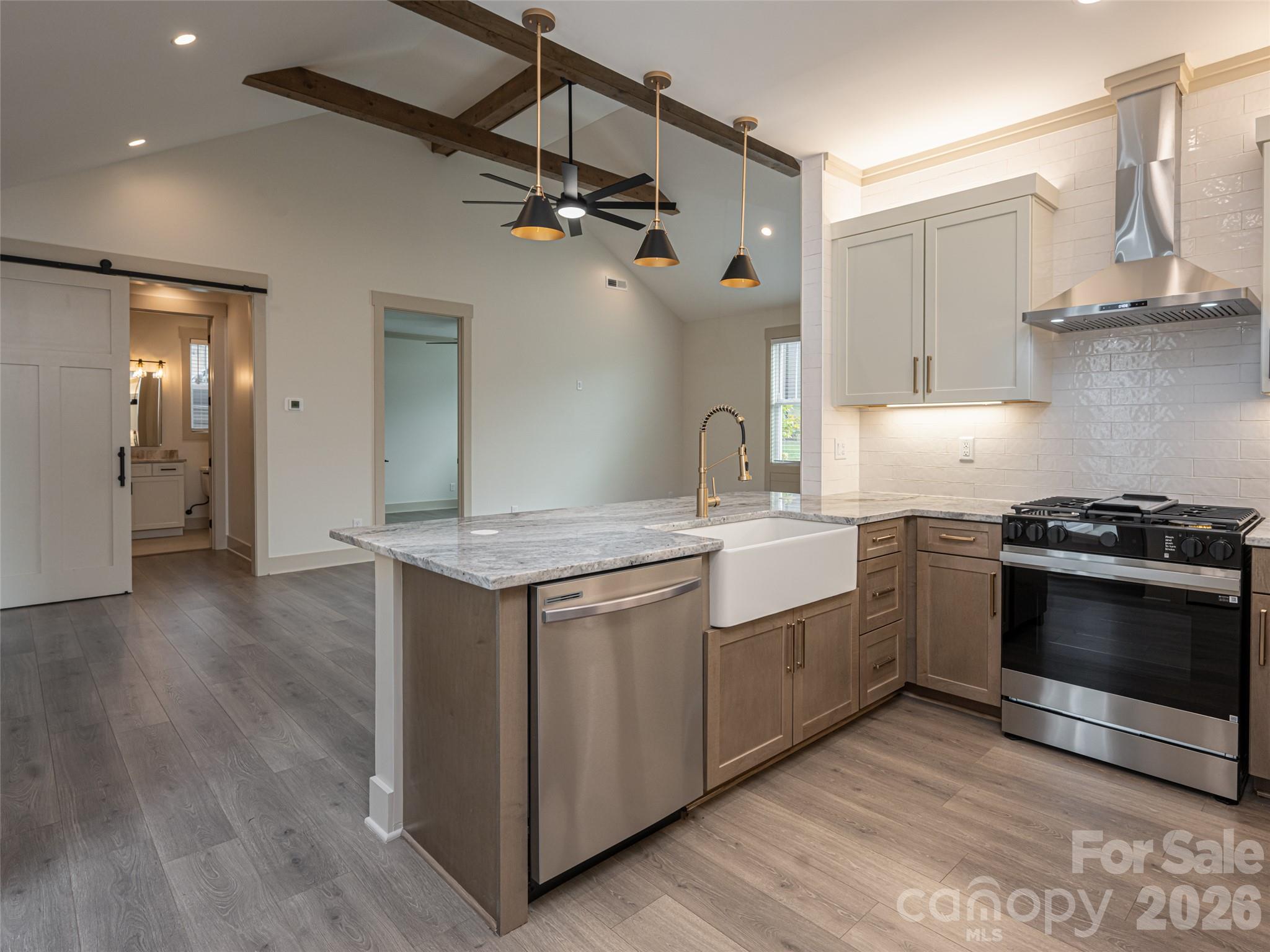 4431924 Property Photo 14