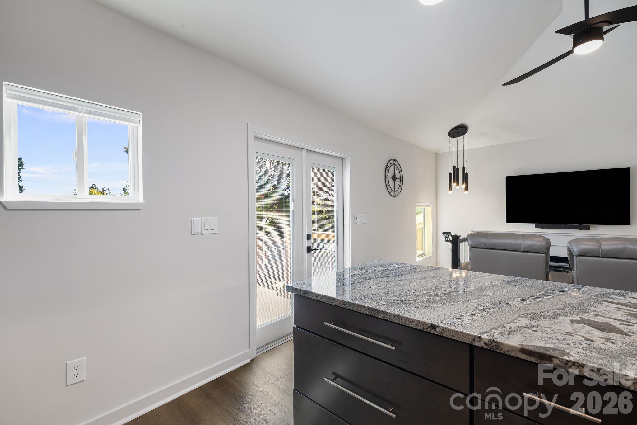 607 Kanuga Road Property Photo 15