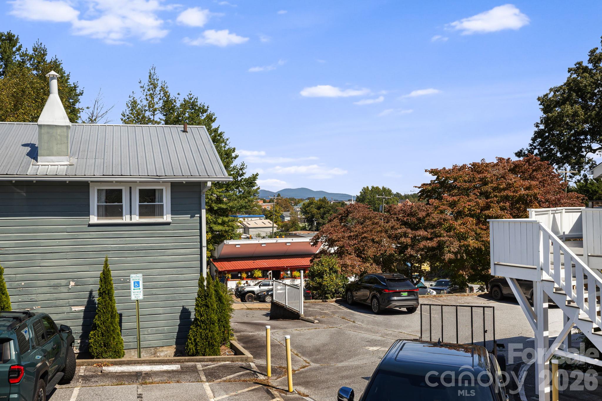 607 Kanuga Road Property Photo 37