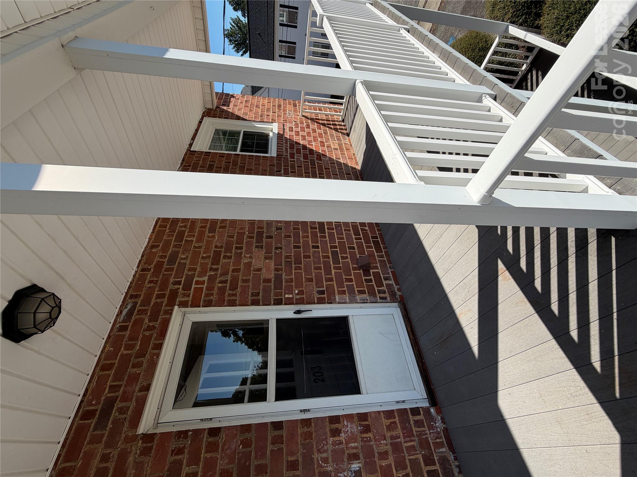 203 G Street Property Photo 10