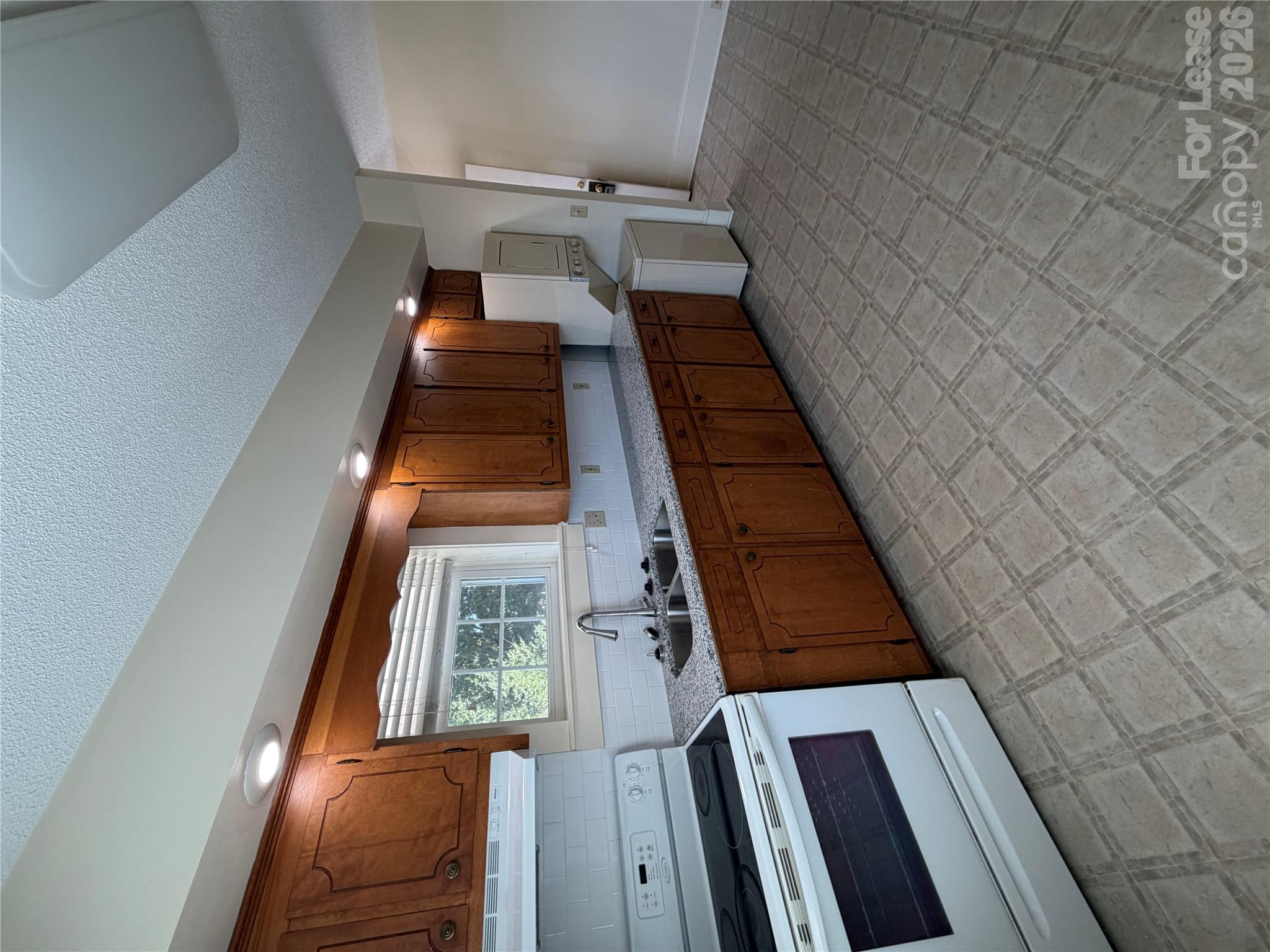 203 G Street Property Photo 12