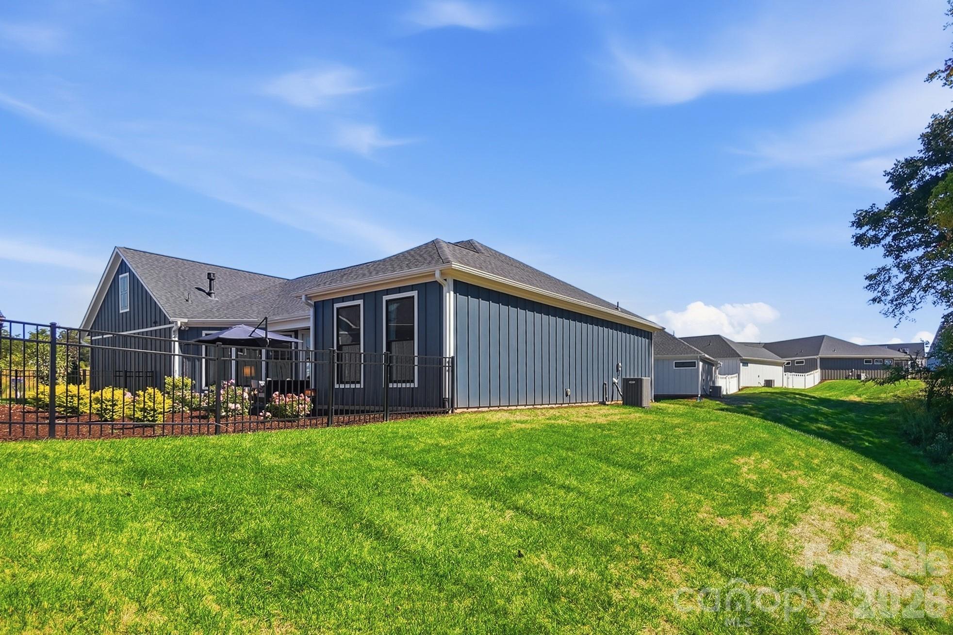 112 Alenda Lux Circle Property Photo 40