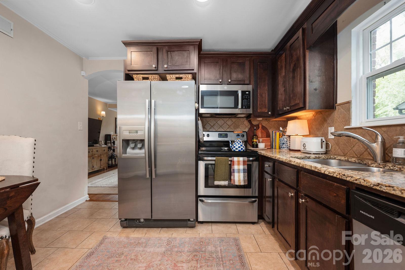 4805 Murrayhill Road Property Photo 2