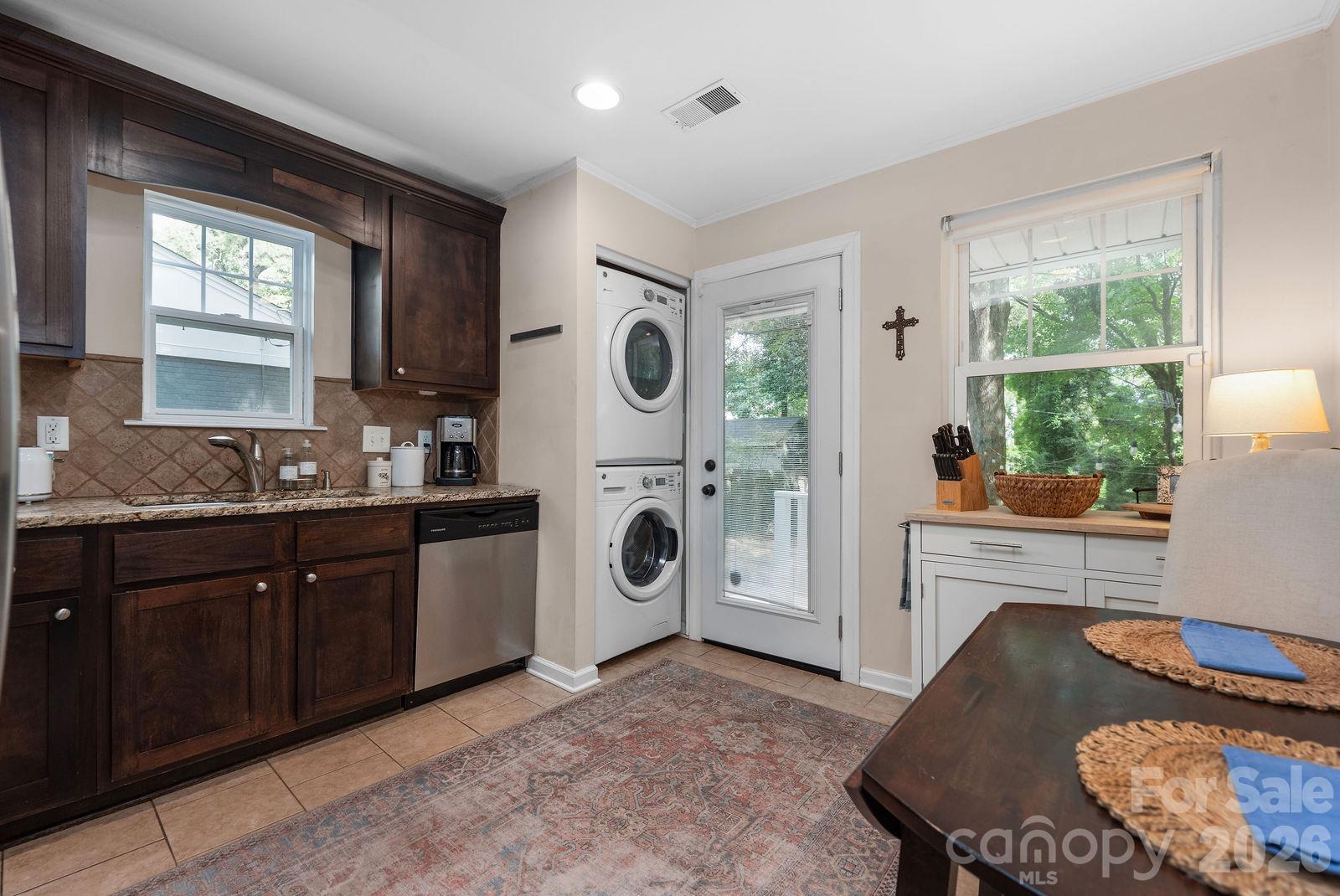 4805 Murrayhill Road Property Photo 7