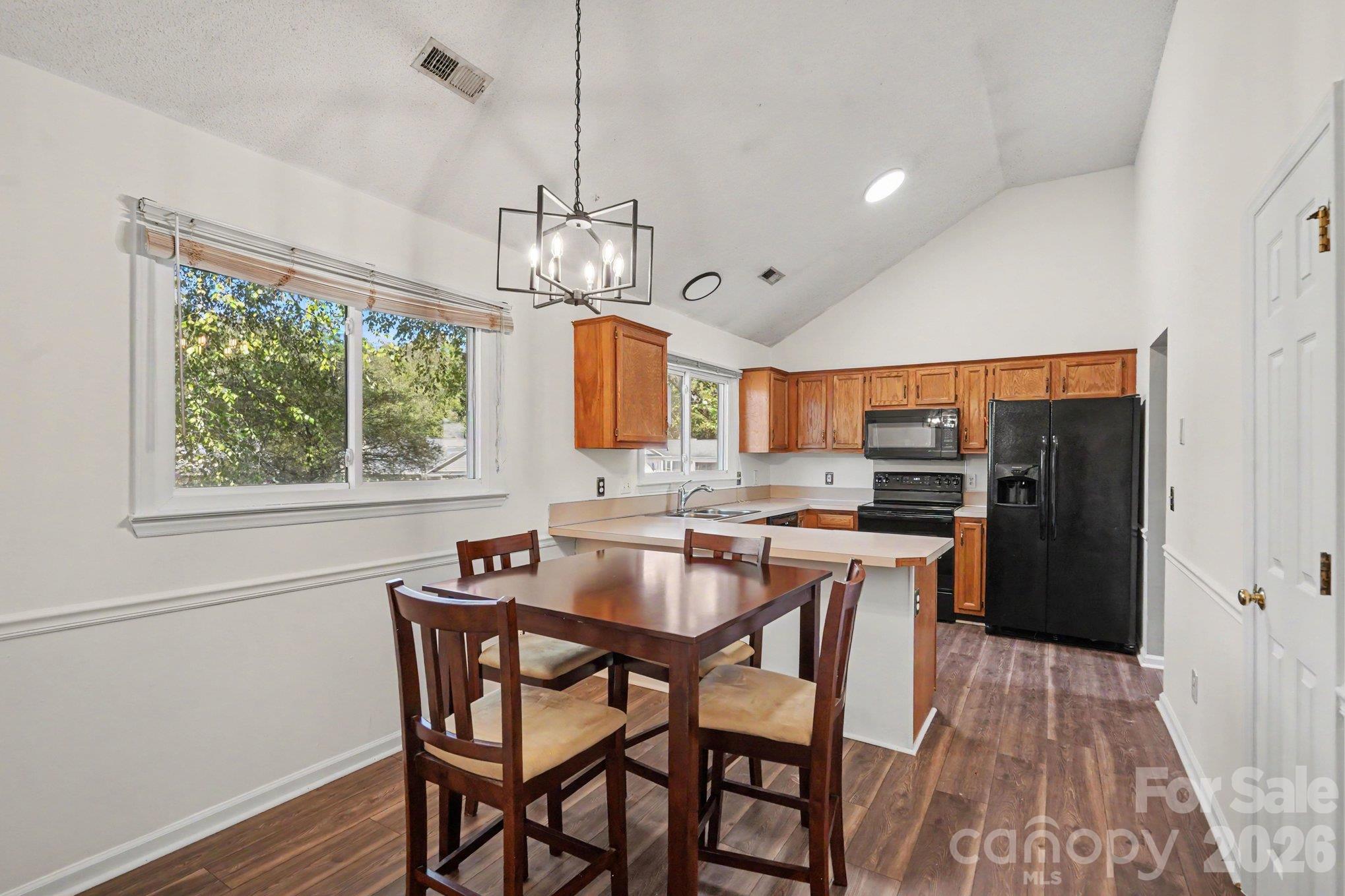 1279 Willowbreeze Court Property Photo 6