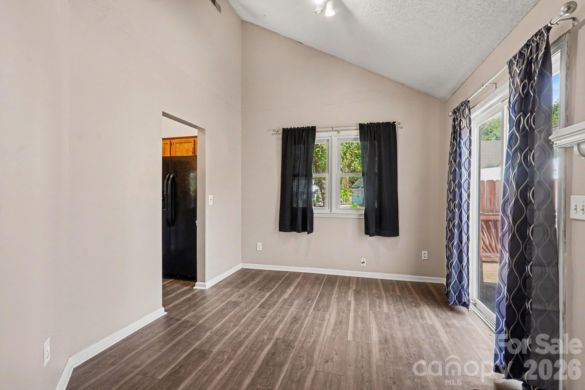 1279 Willowbreeze Court Property Photo 8