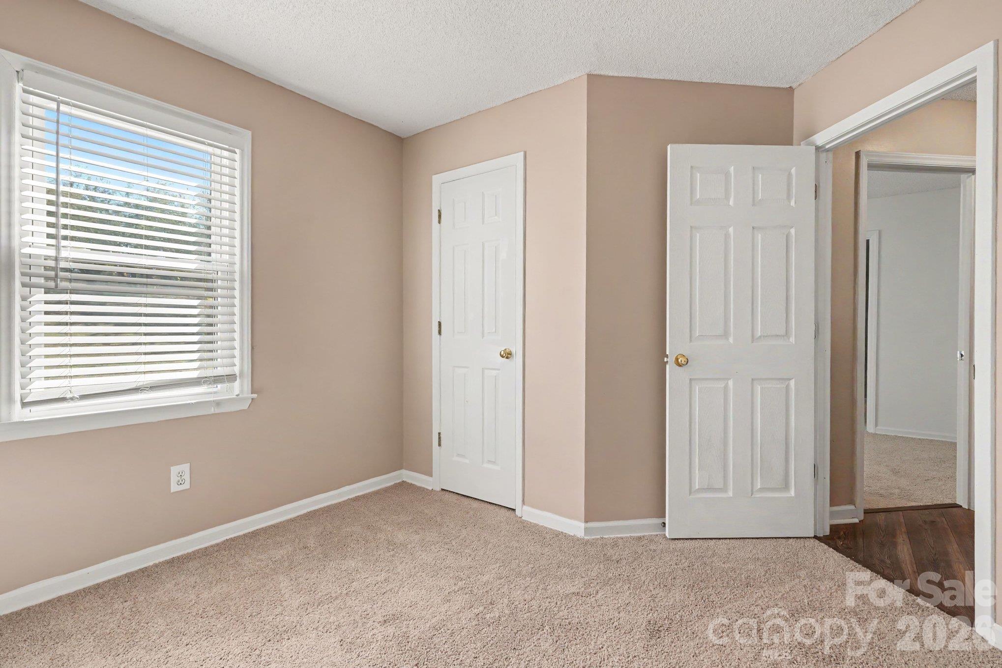 1279 Willowbreeze Court Property Photo 16