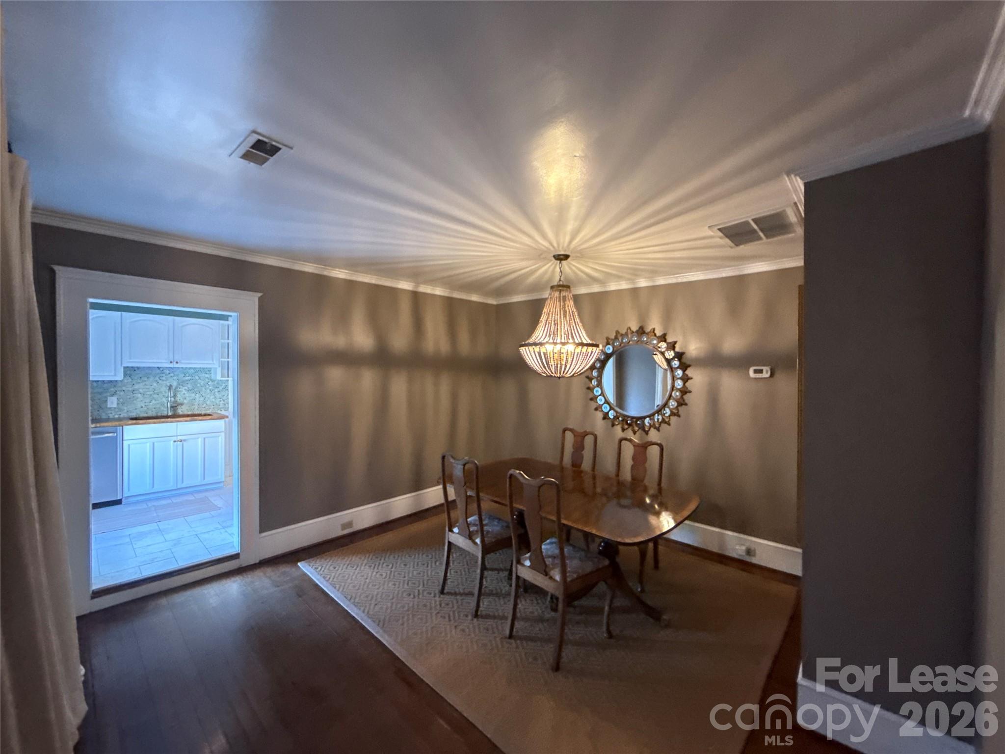 1511 Cleveland Avenue B Property Photo 2