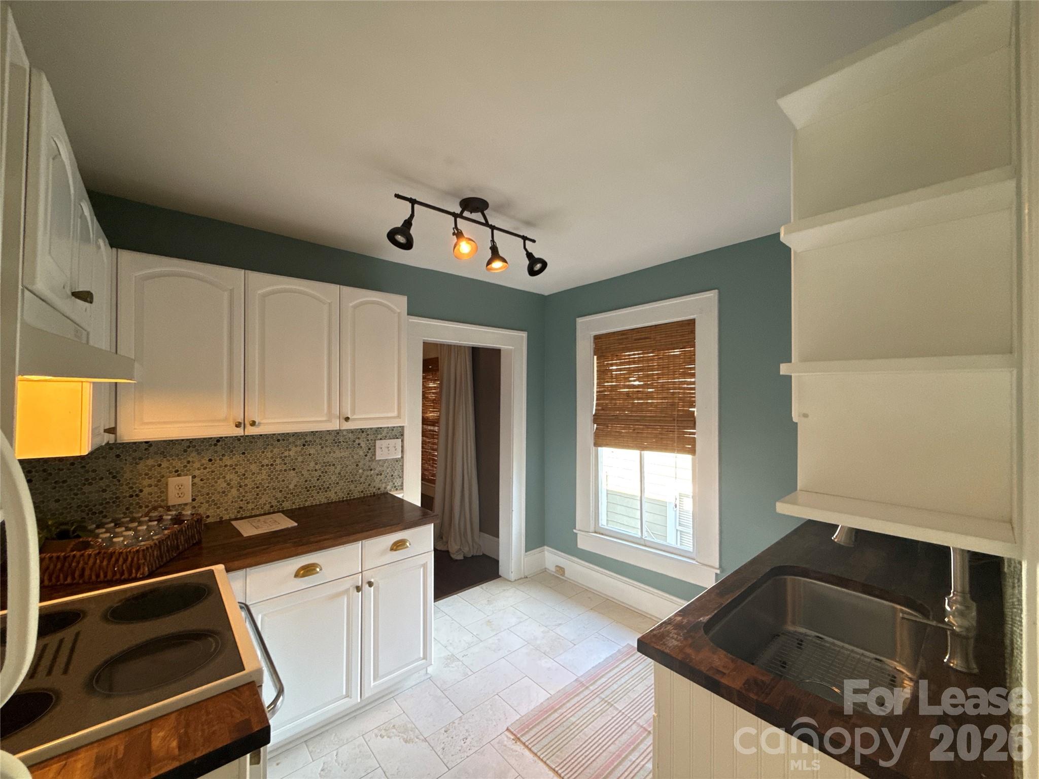1511 Cleveland Avenue B Property Photo 5