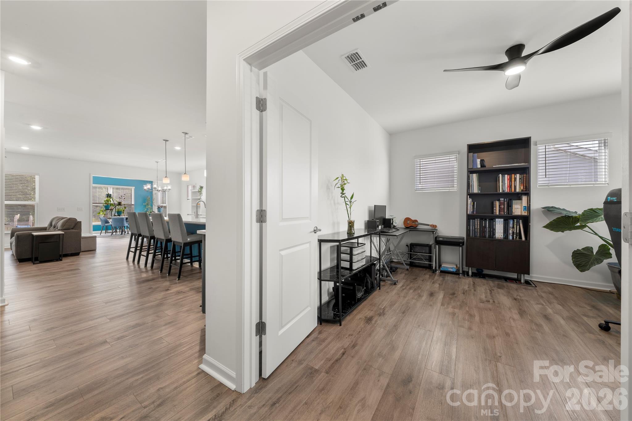 3838 Pee Dee Street Property Photo 6