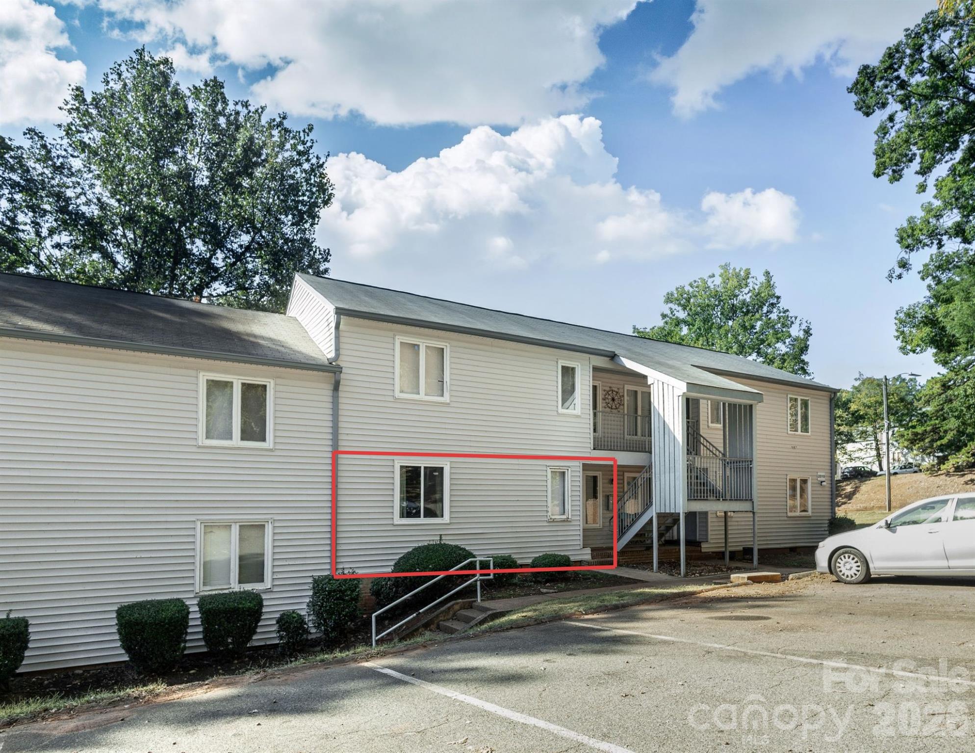2010 Countrymens Court #67 Property Photo 1
