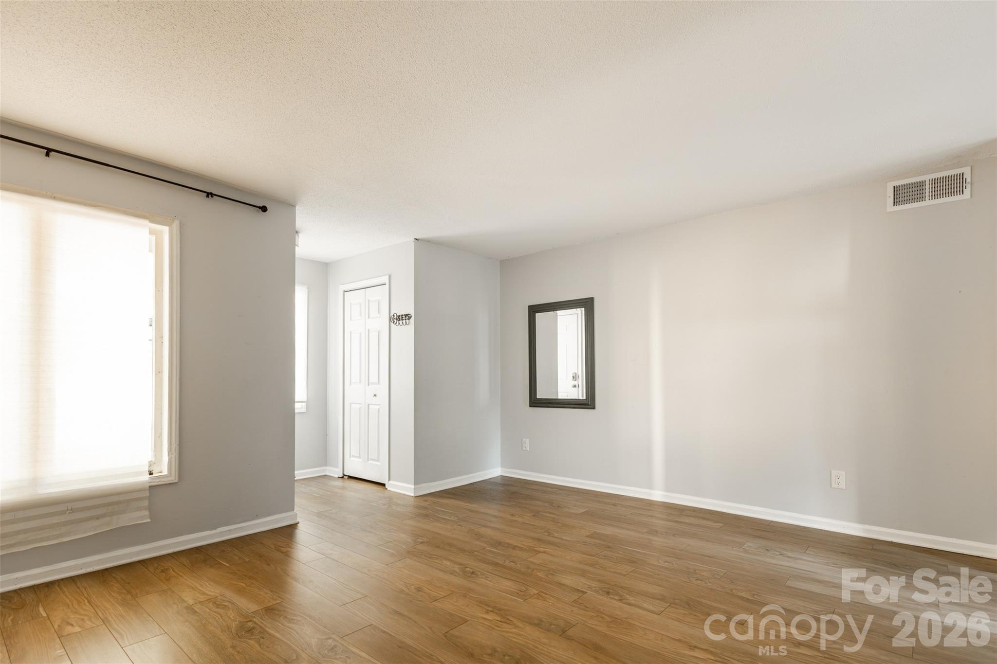 2010 Countrymens Court #67 Property Photo 3