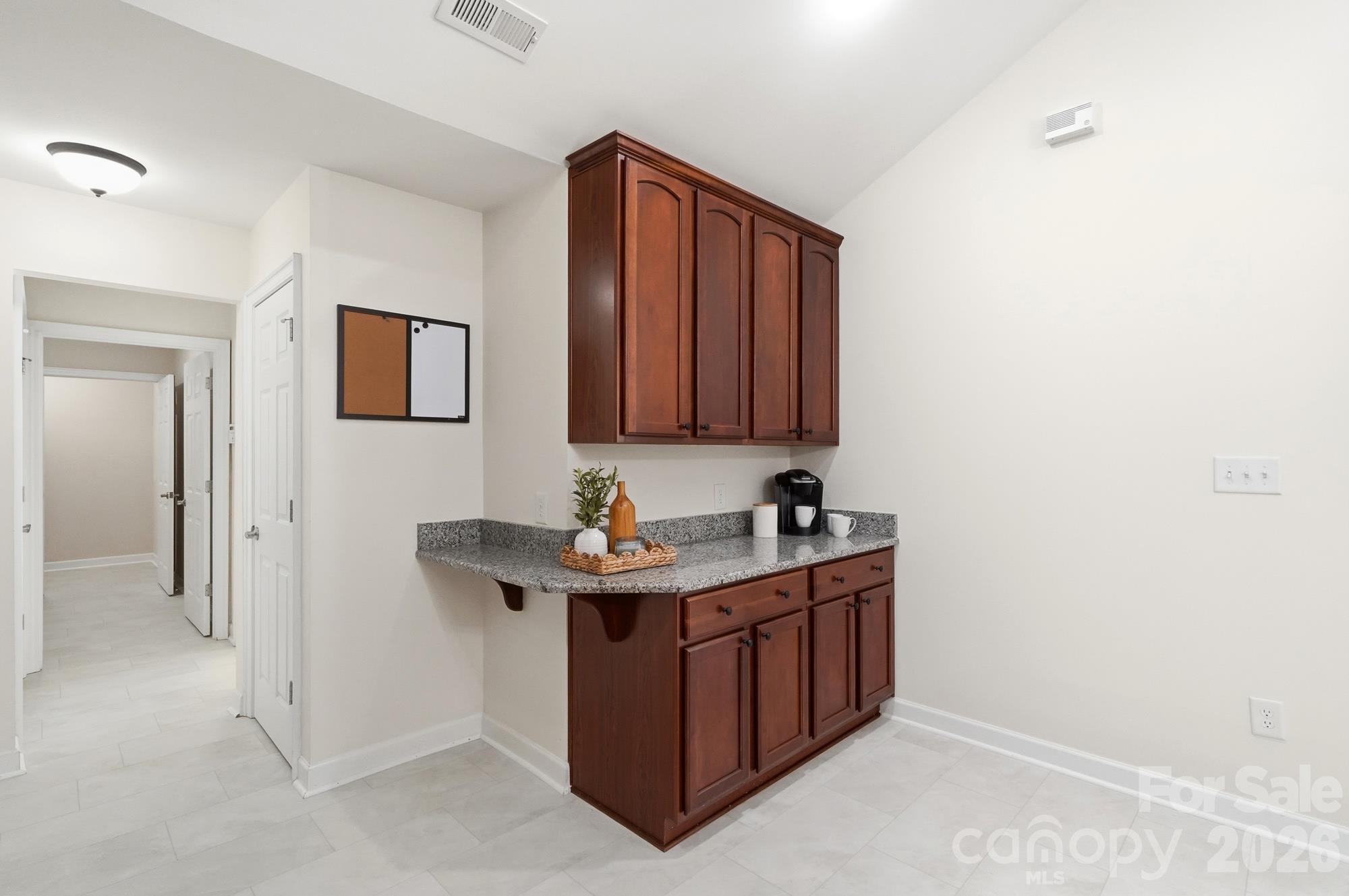 5518 Prosperity View Drive Property Photo 8