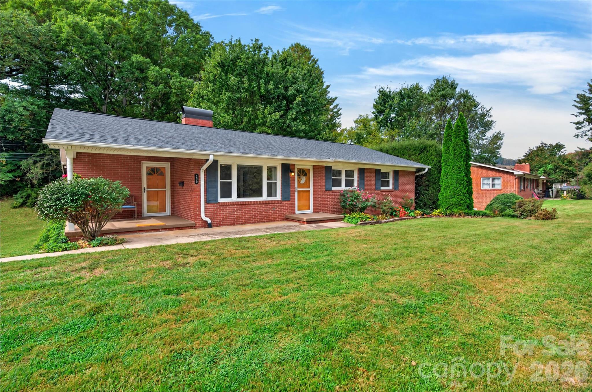 230 Rhoda Street Property Photo 3