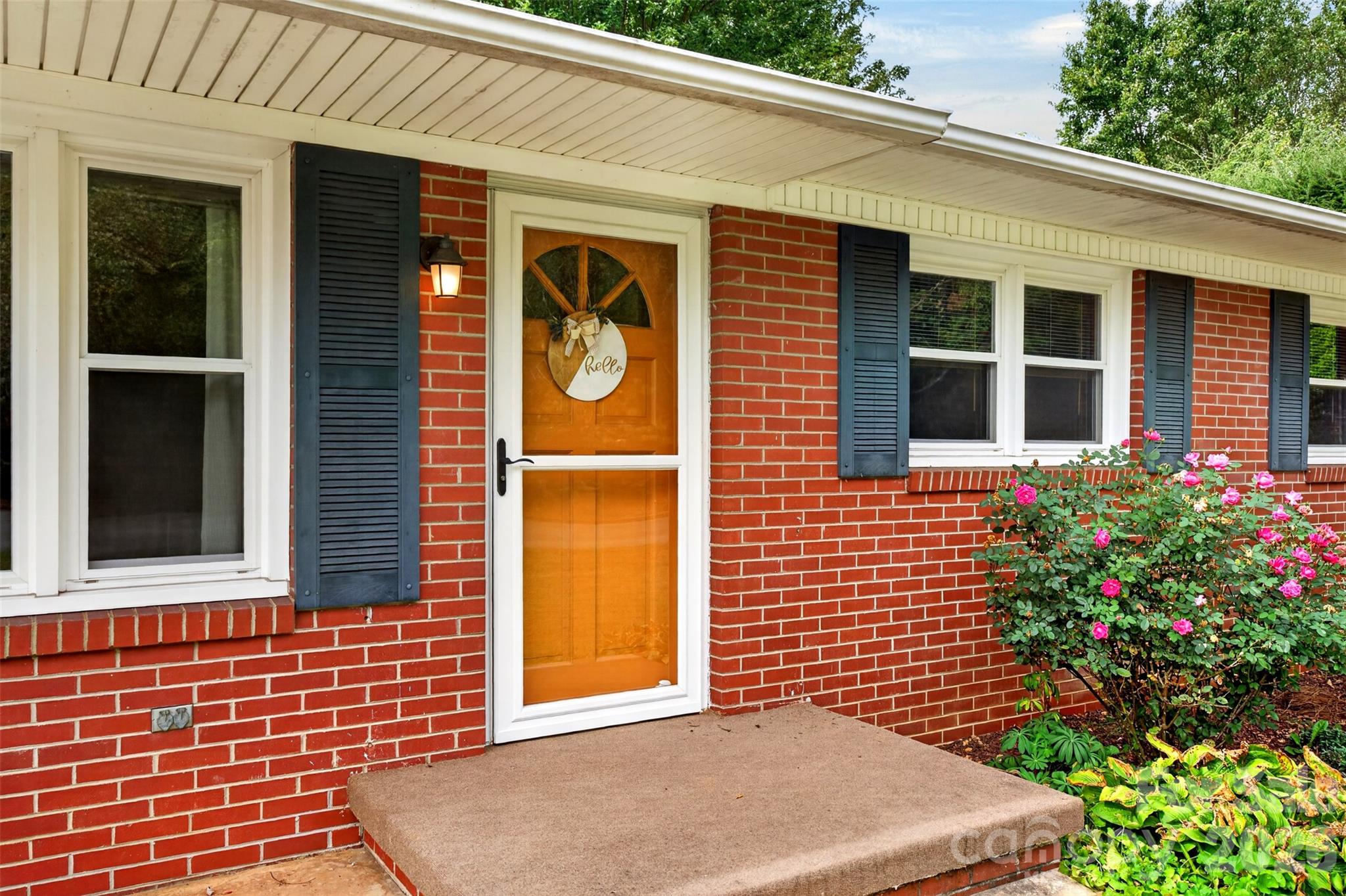 230 Rhoda Street Property Photo 6
