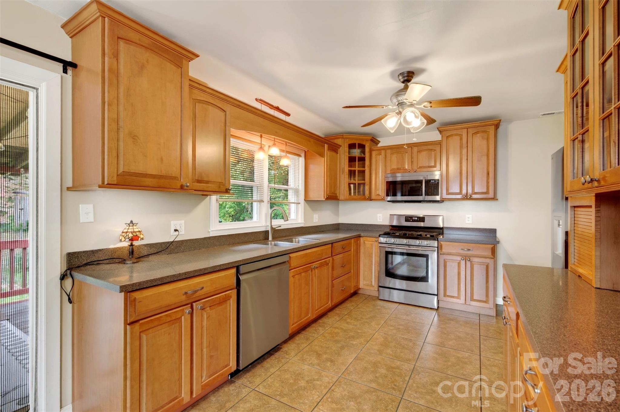 230 Rhoda Street Property Photo 19