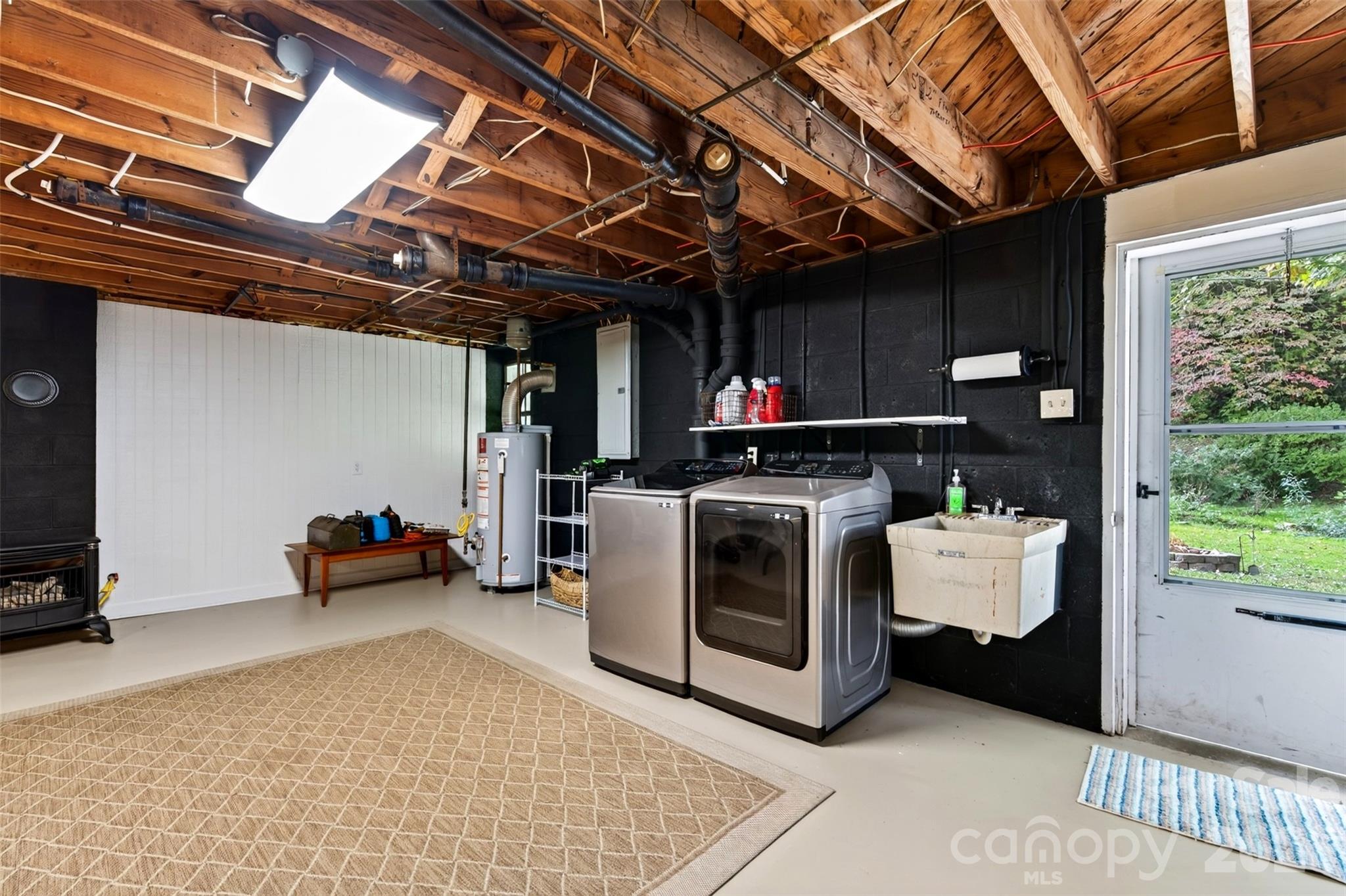 230 Rhoda Street Property Photo 32