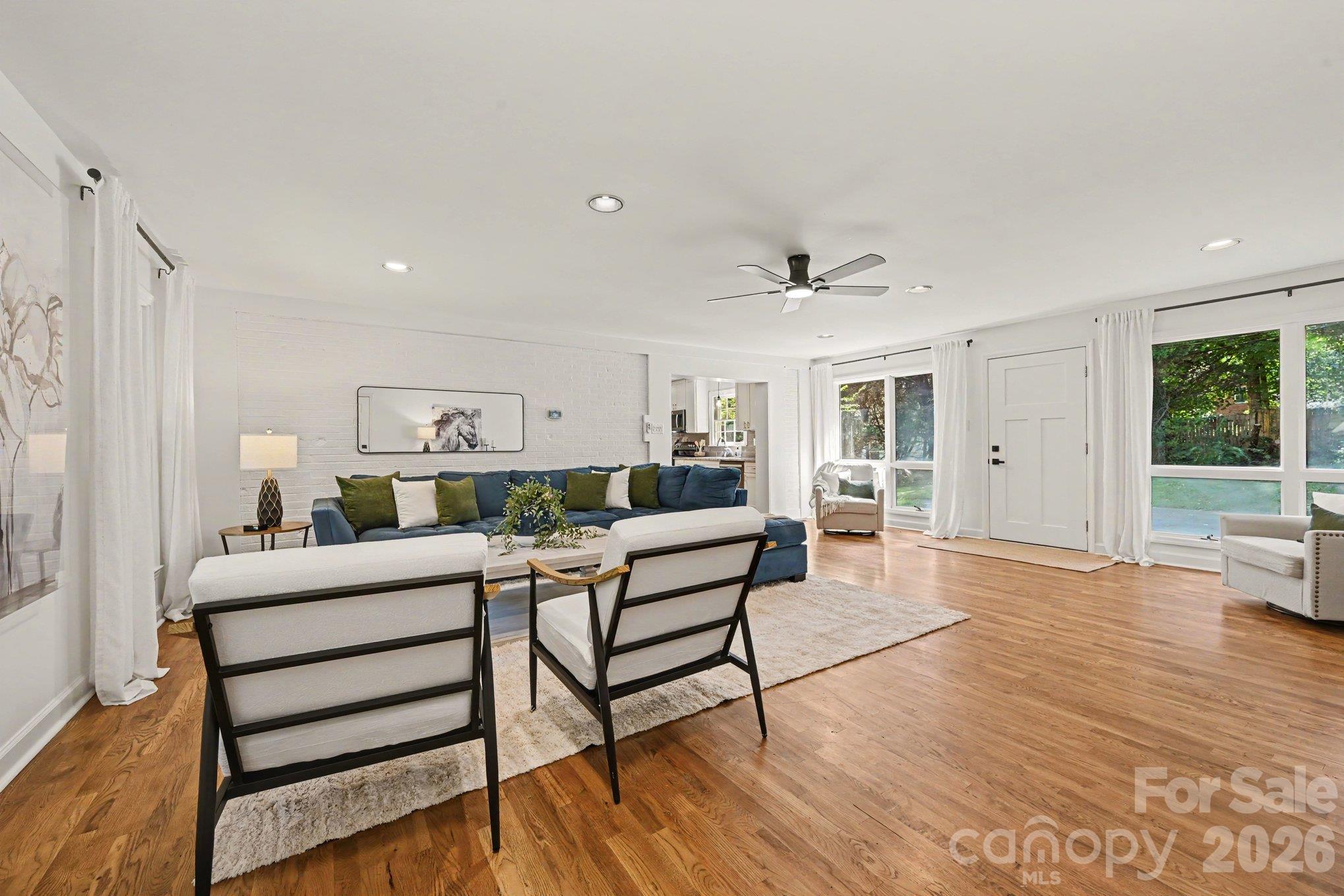 2271 Ferncliff Road Property Photo 3