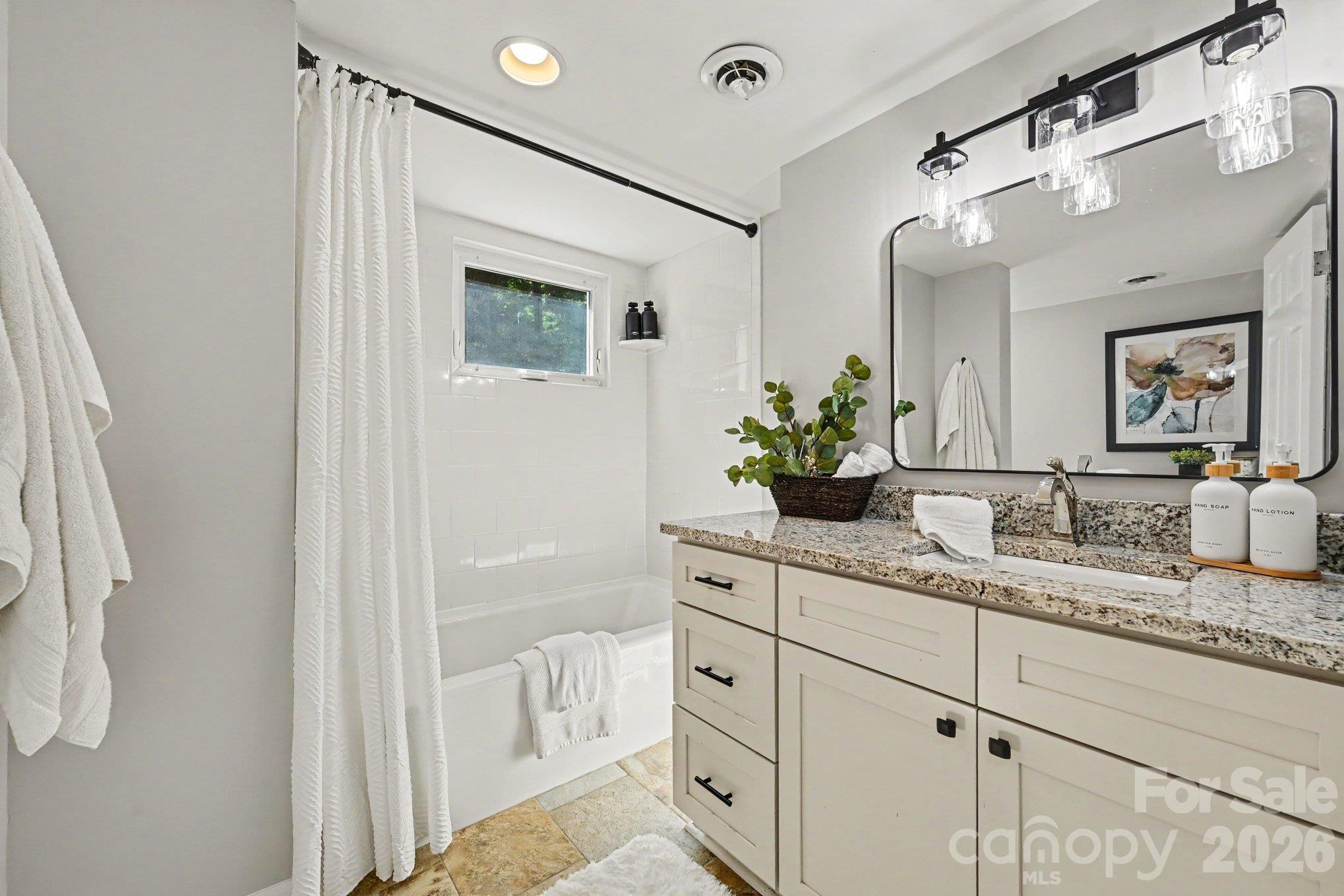 2271 Ferncliff Road Property Photo 16