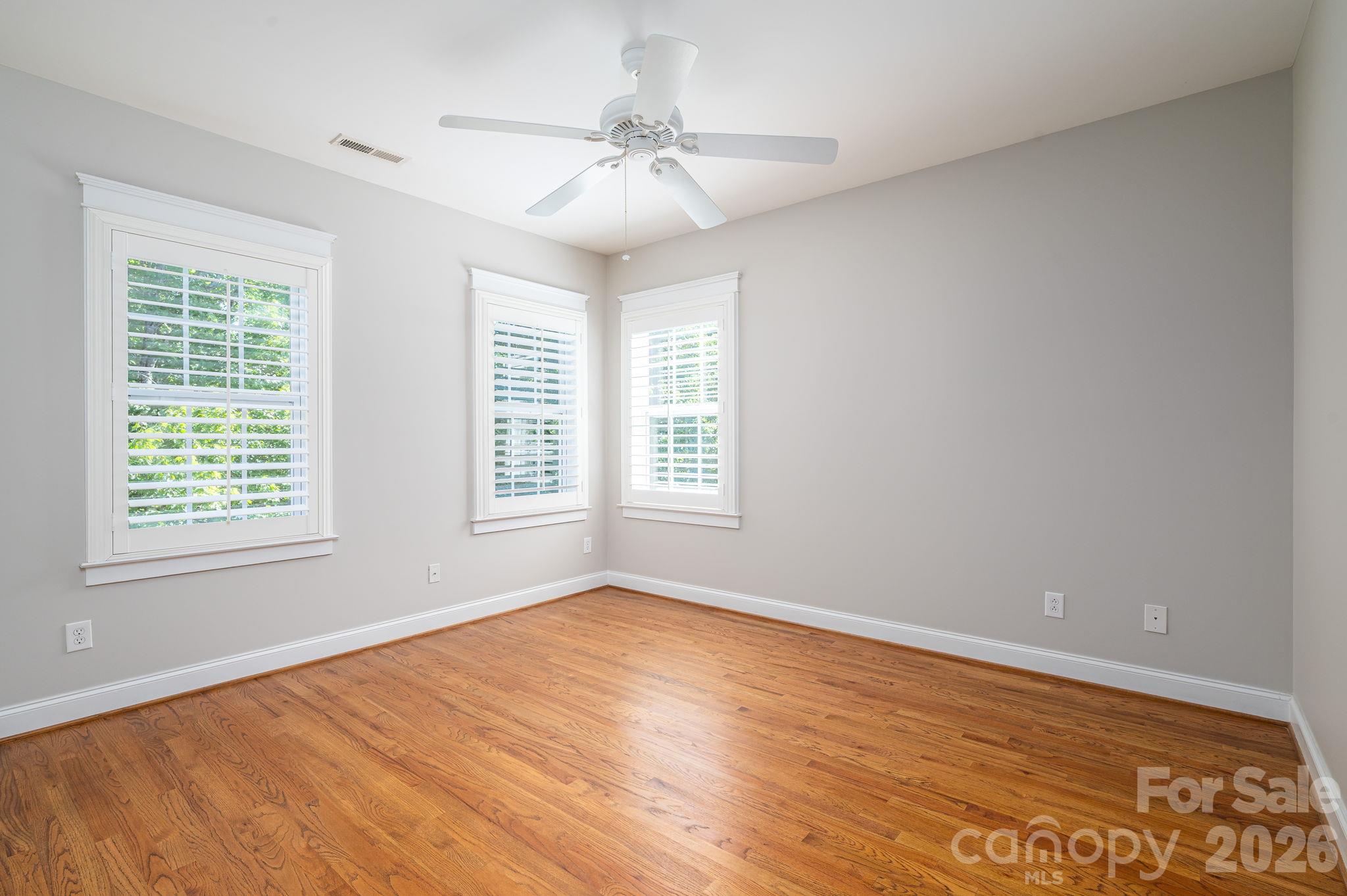 113 Ft. William Avenue Property Photo 33