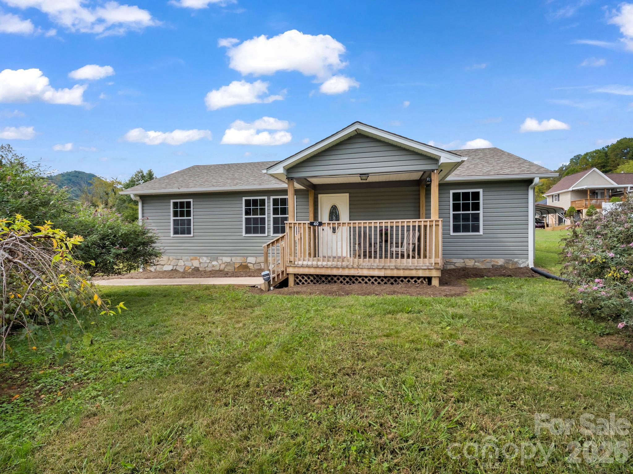 40 Eddie Drive Property Photo 1