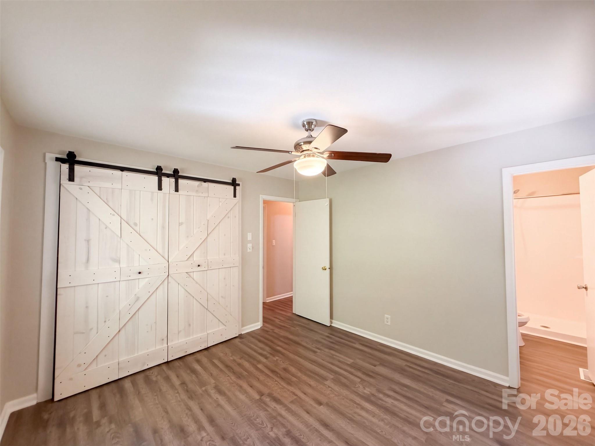 1120 Emerald Drive Property Photo 4