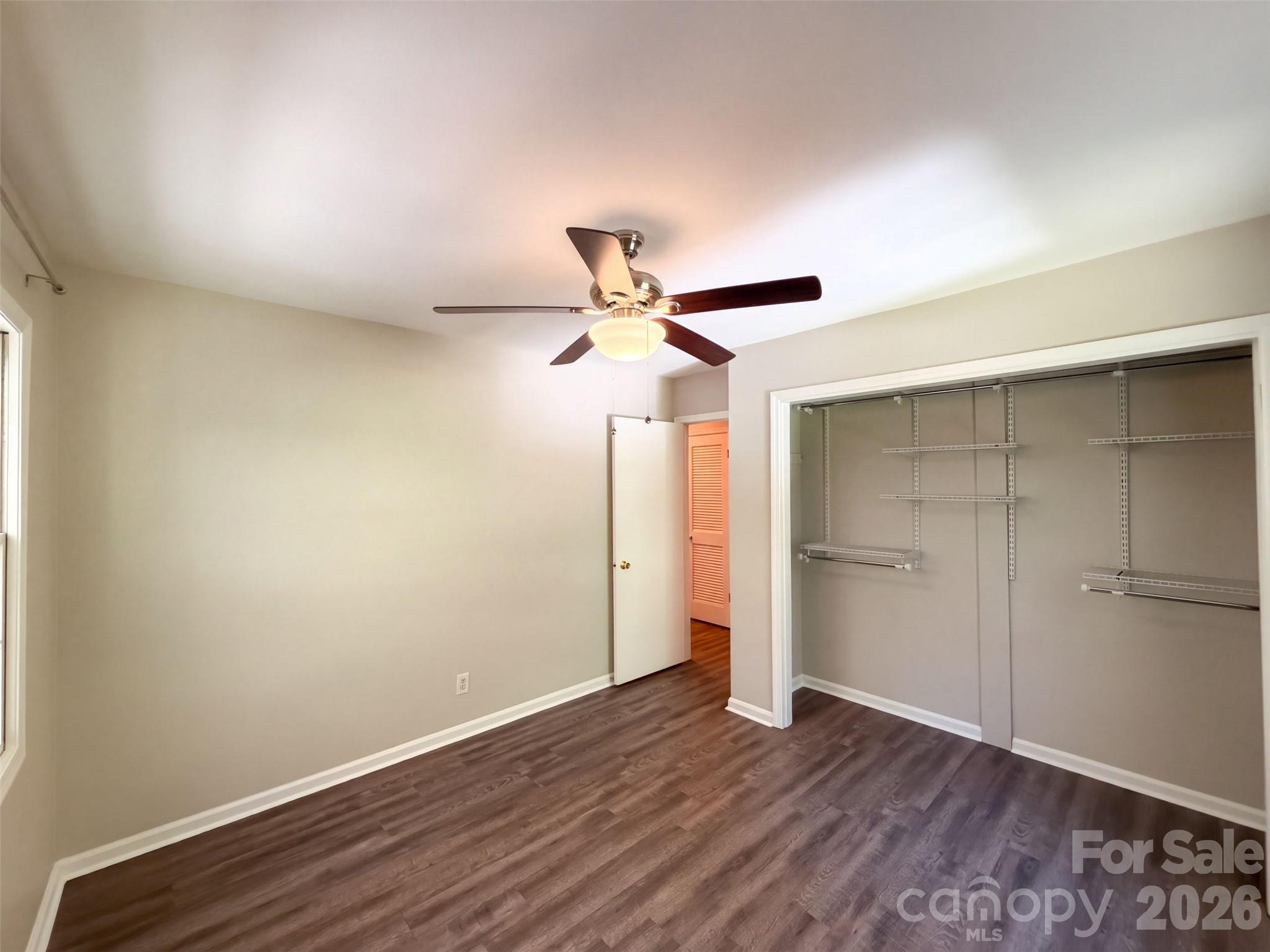 1120 Emerald Drive Property Photo 11