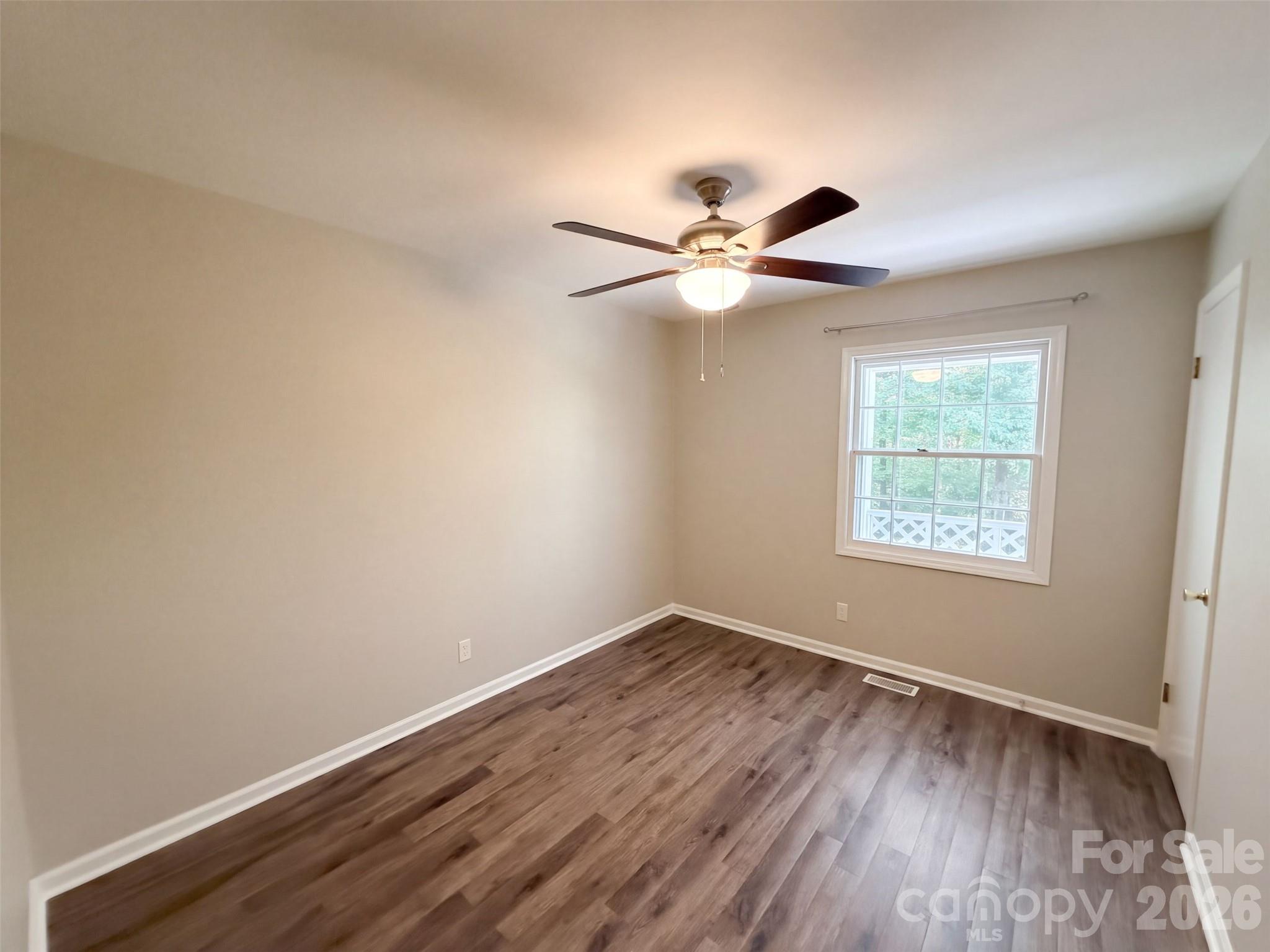 1120 Emerald Drive Property Photo 13