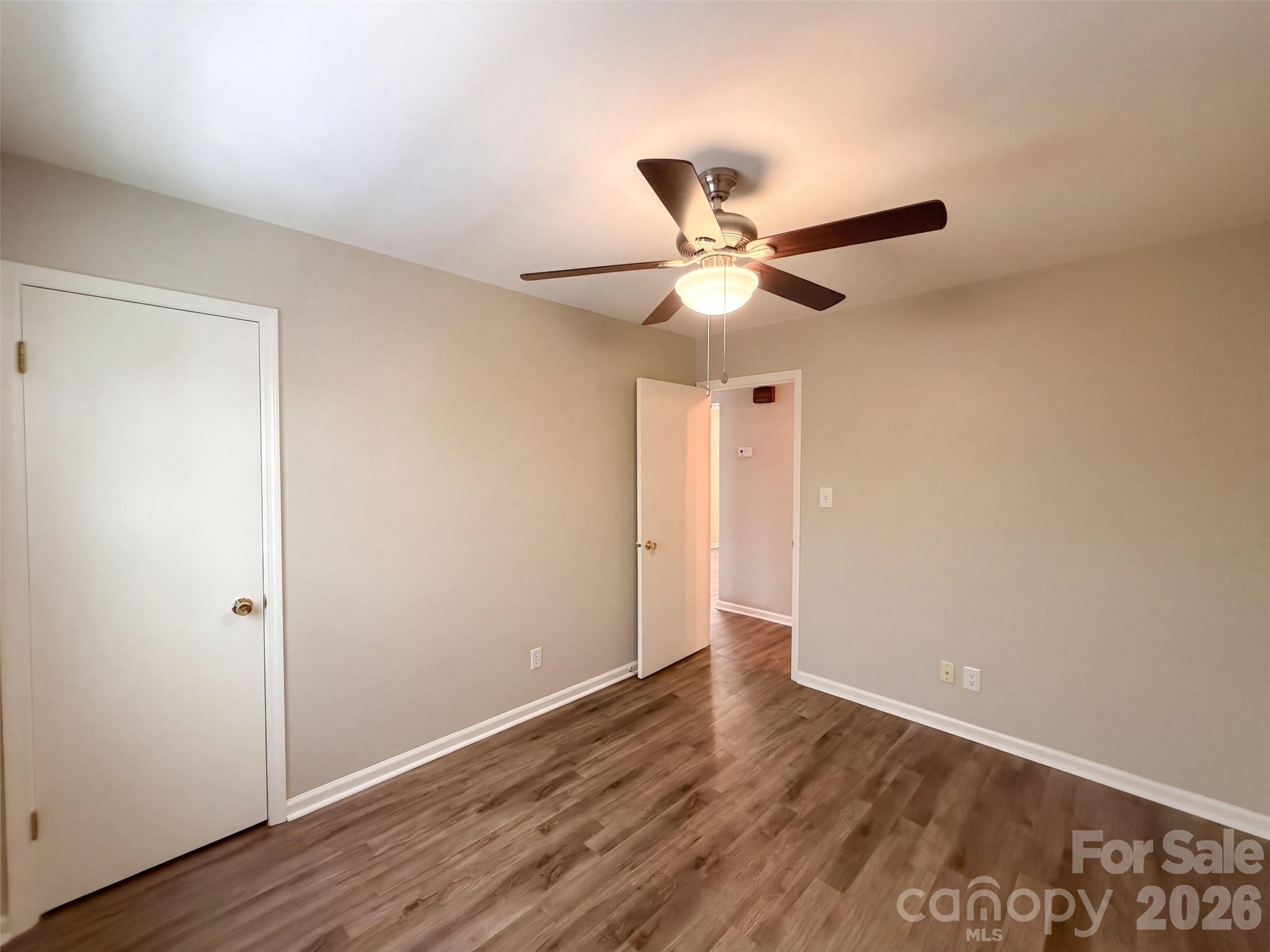 1120 Emerald Drive Property Photo 14