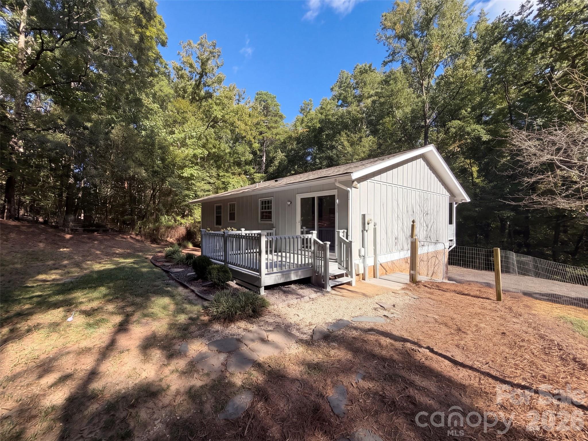 1120 Emerald Drive Property Photo 27