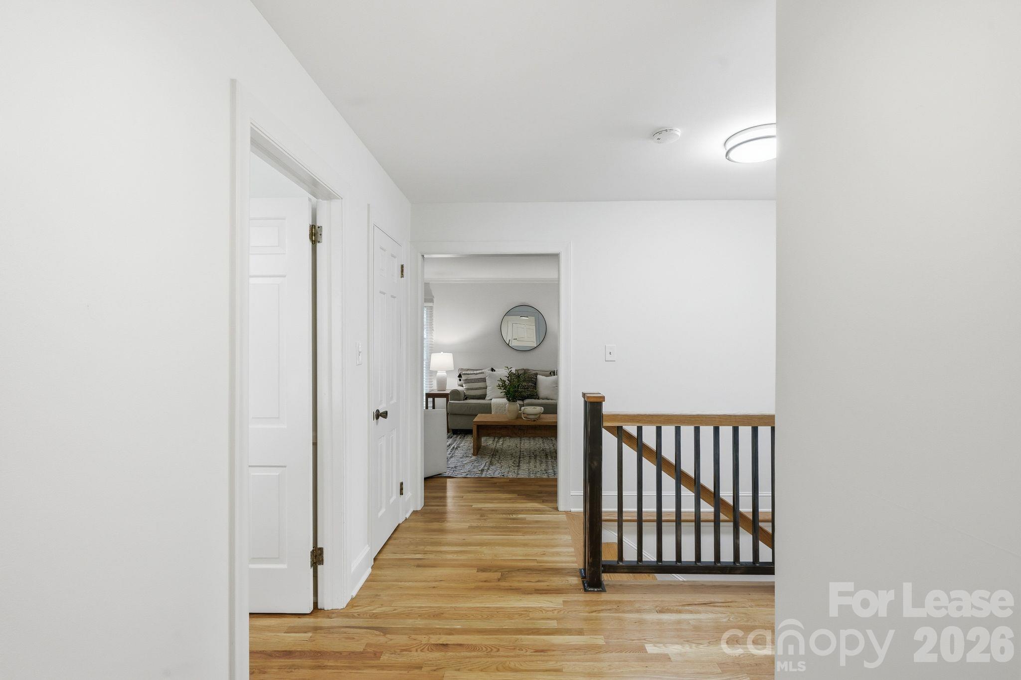 926 Shady Bluff Drive Property Photo 4