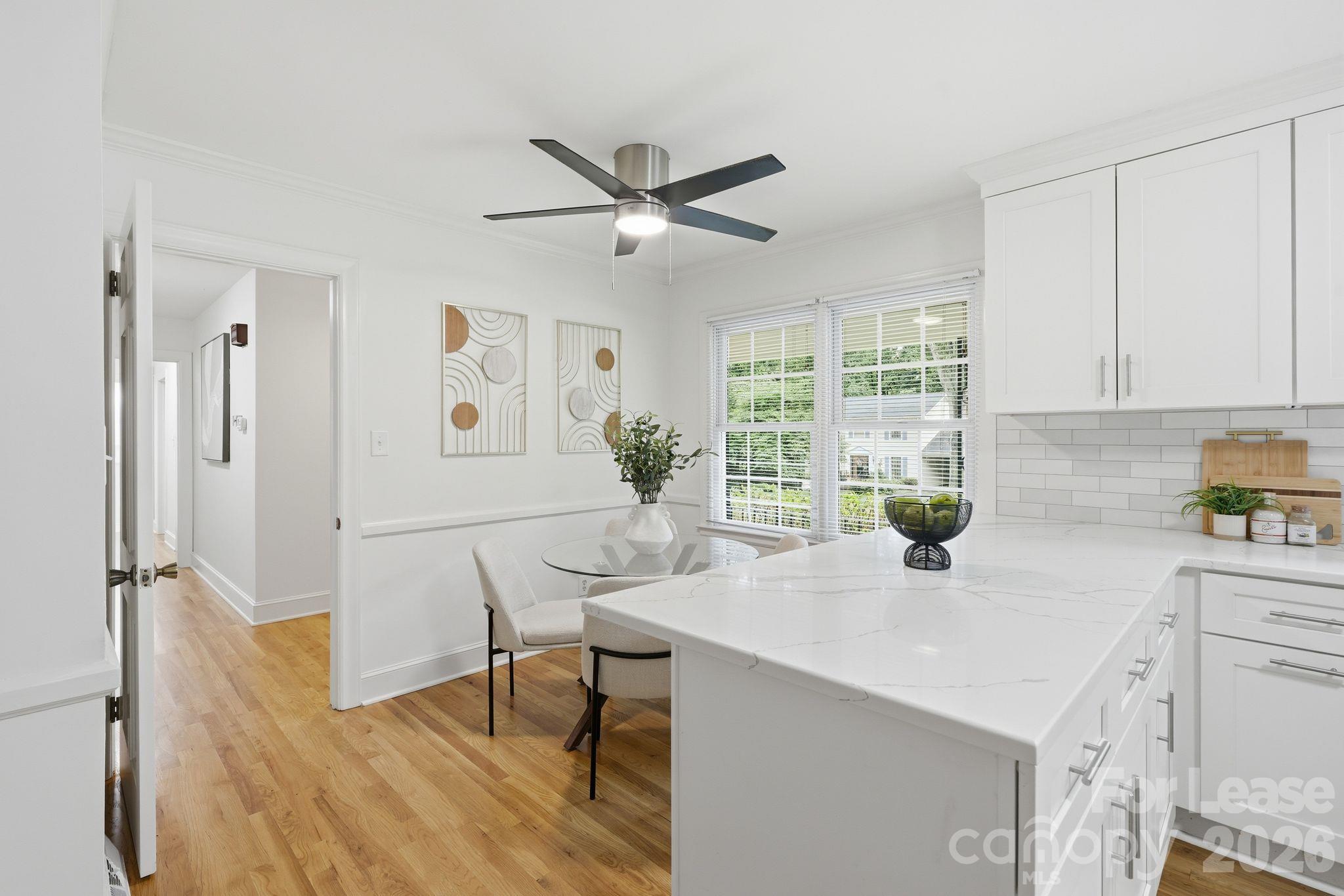 926 Shady Bluff Drive Property Photo 11