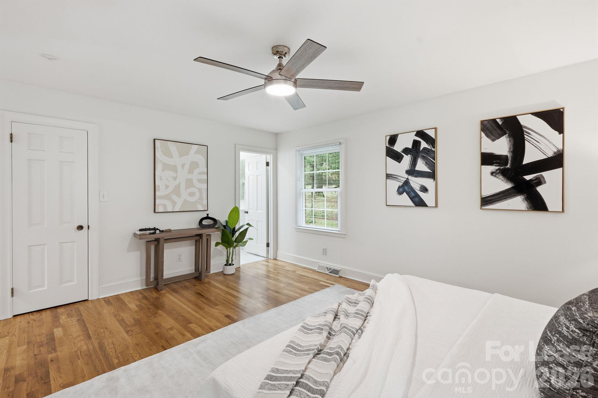 926 Shady Bluff Drive Property Photo 19