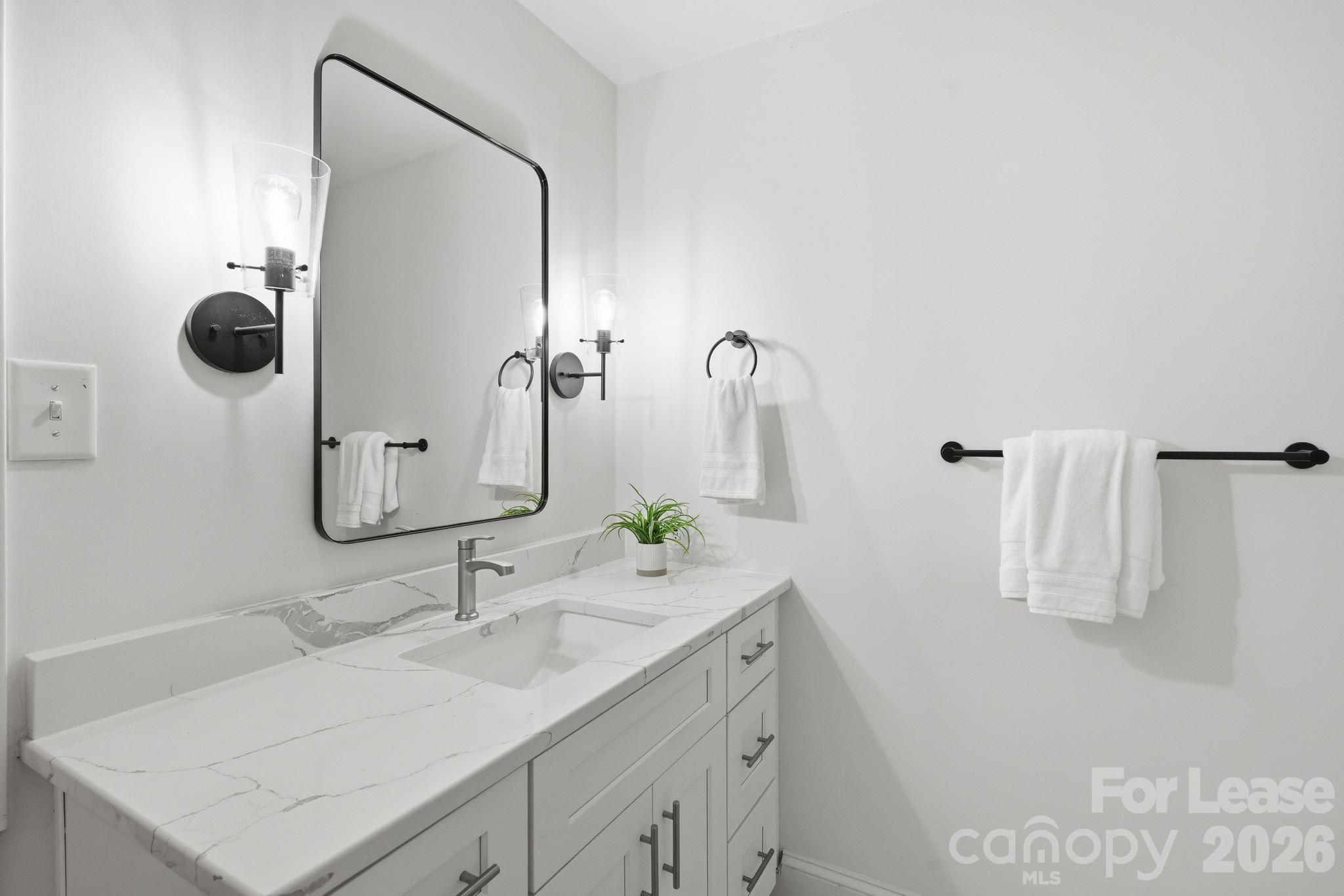 926 Shady Bluff Drive Property Photo 26