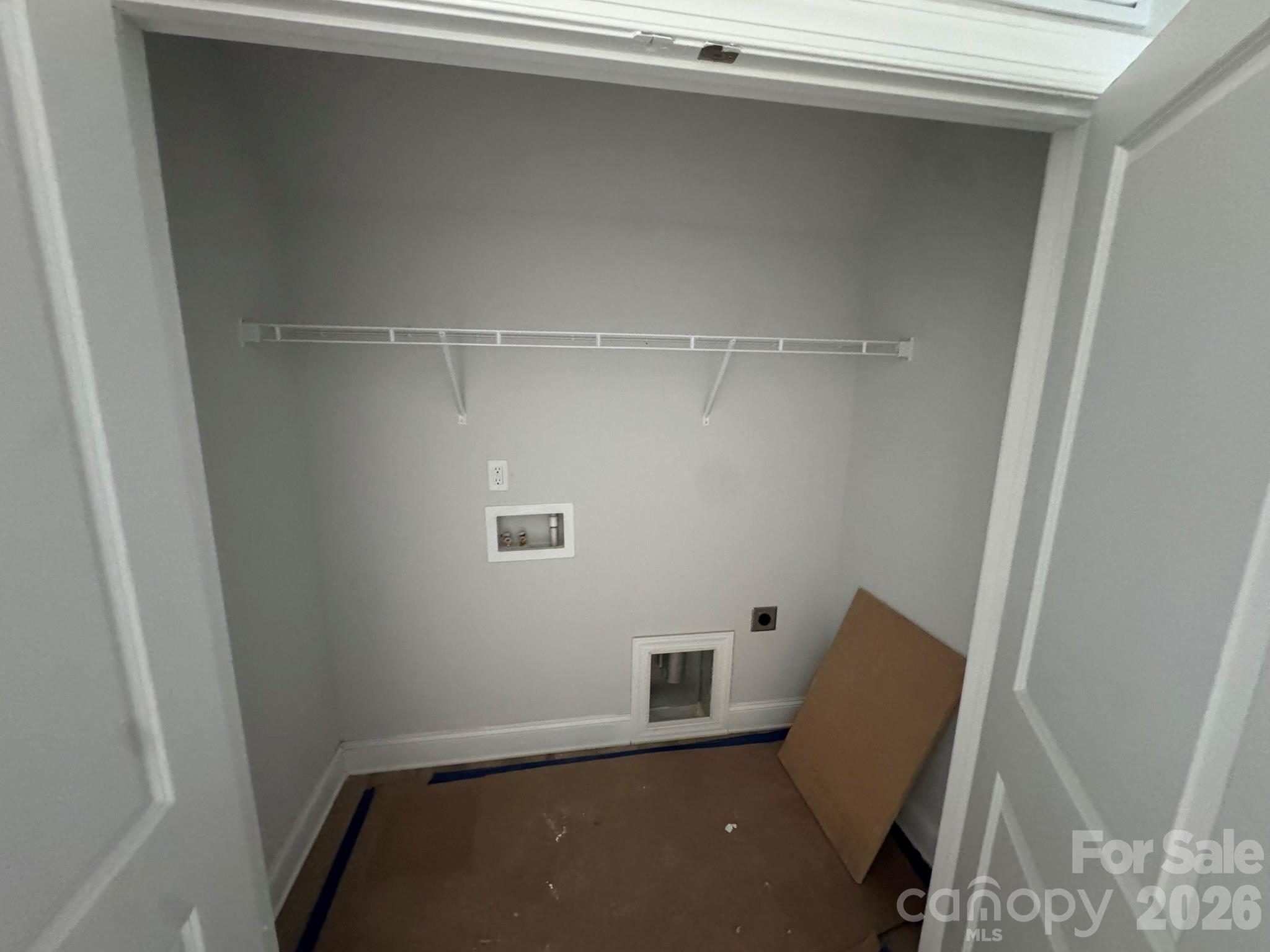 4332 Black Court Property Photo 12