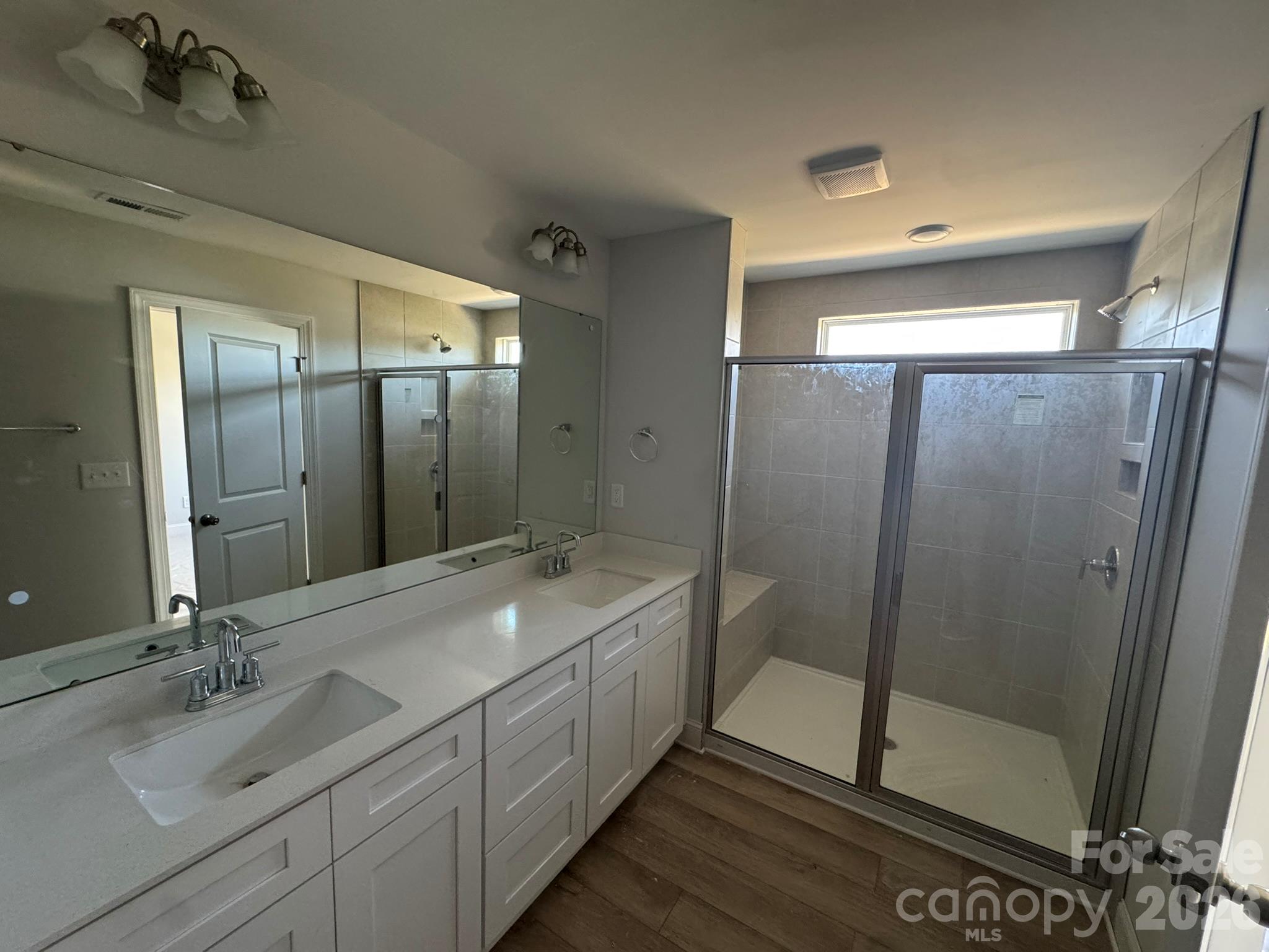 4332 Black Court Property Photo 16