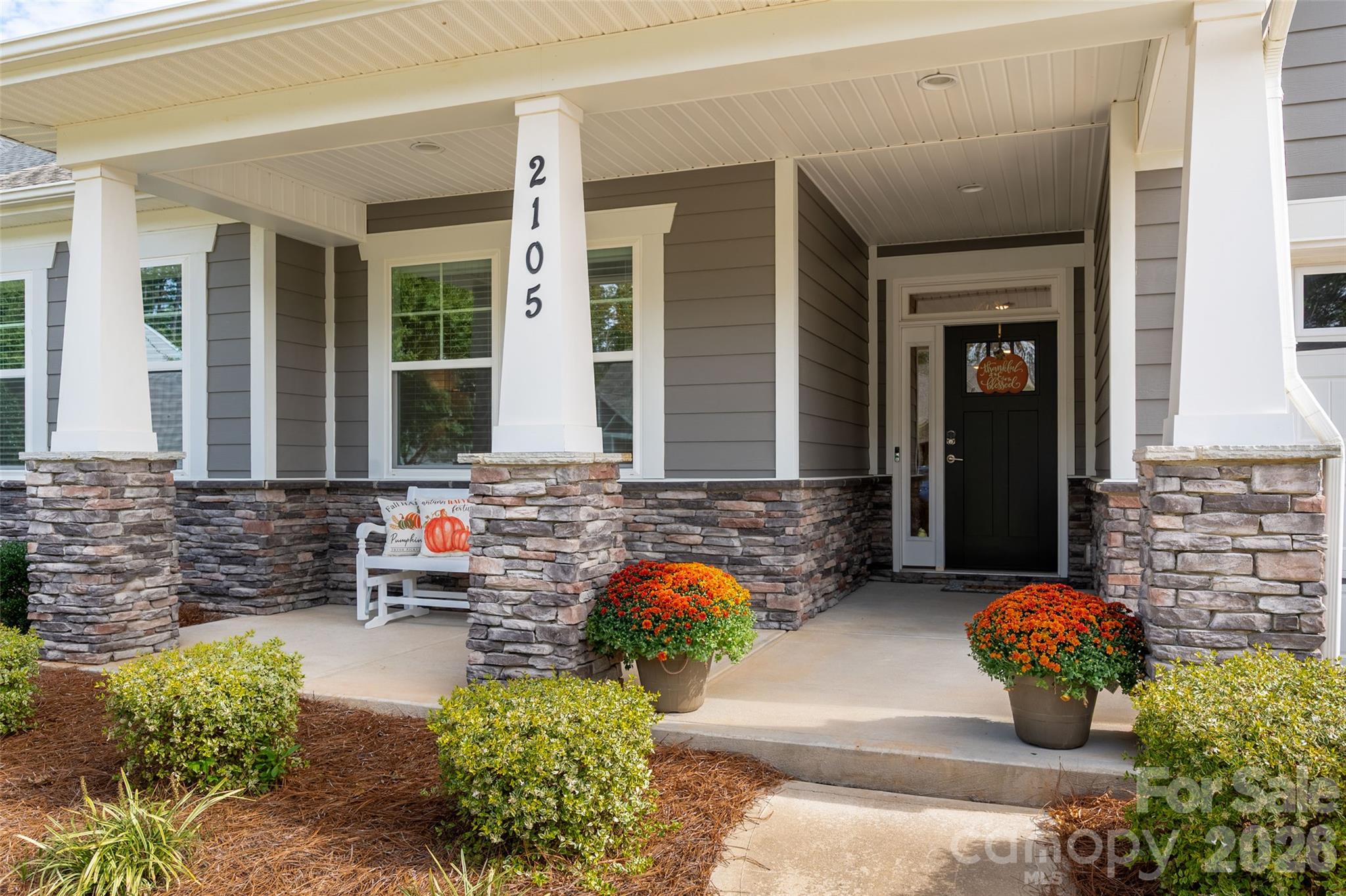2105 Manor Stone Drive Property Photo 3