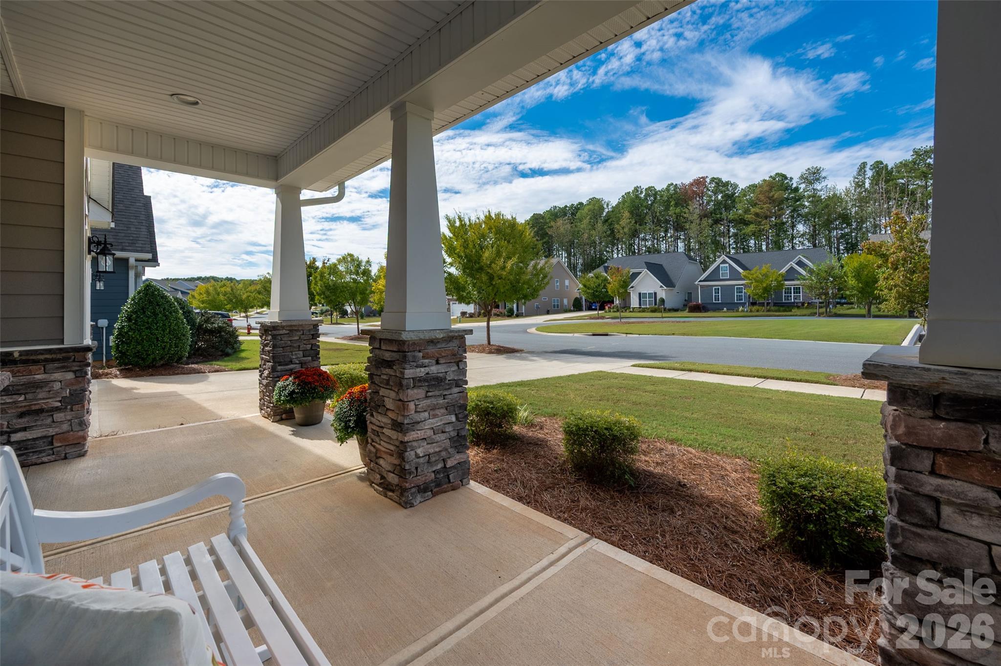 2105 Manor Stone Drive Property Photo 6