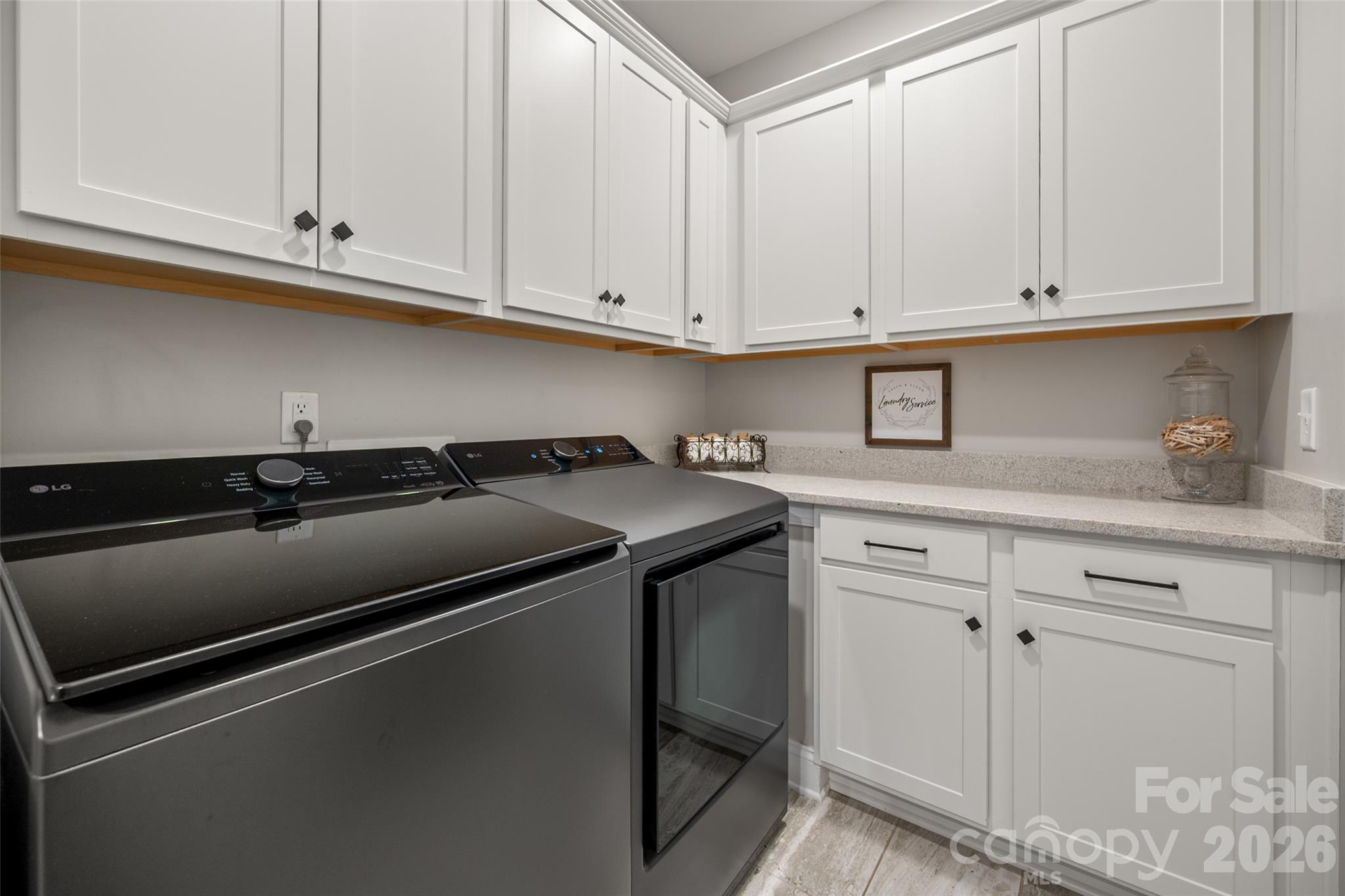 2105 Manor Stone Drive Property Photo 42