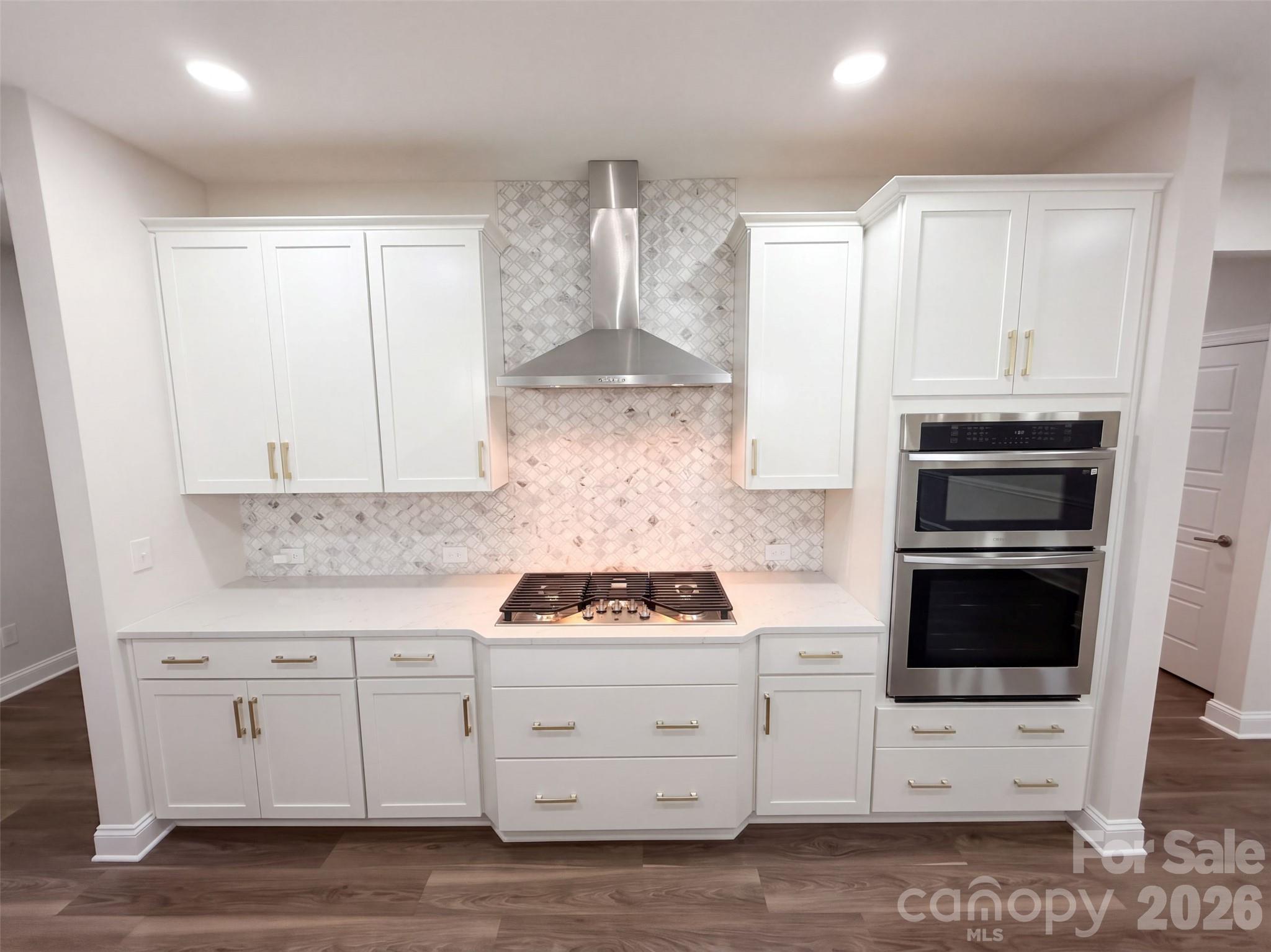 6109 Balham Court Property Photo 8