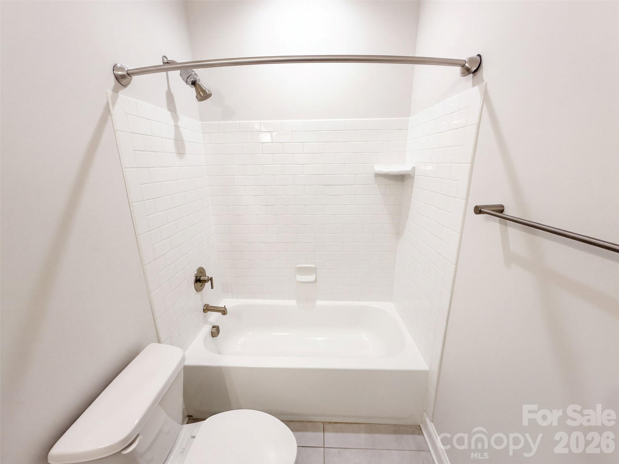 6109 Balham Court Property Photo 32