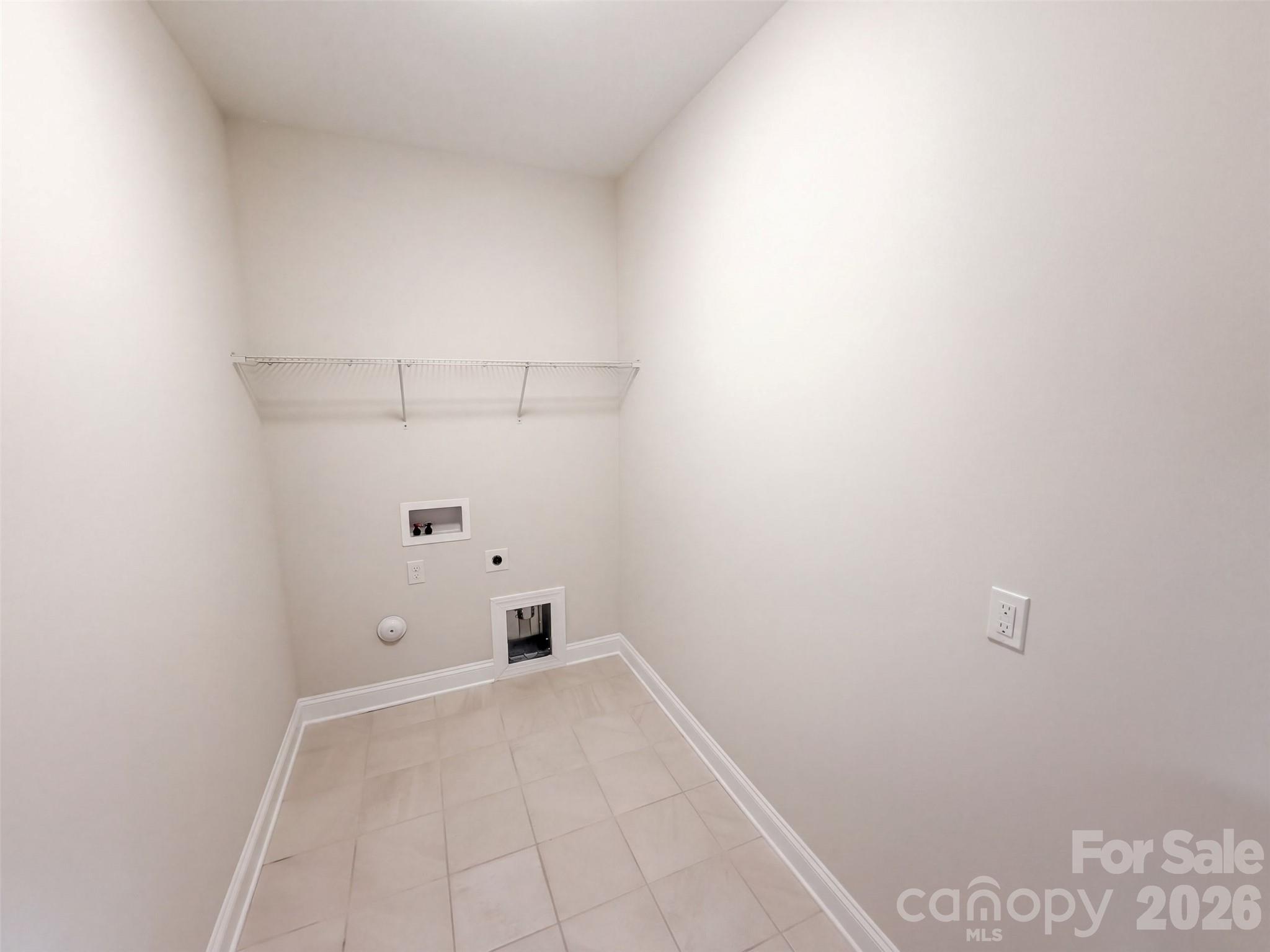 6109 Balham Court Property Photo 33