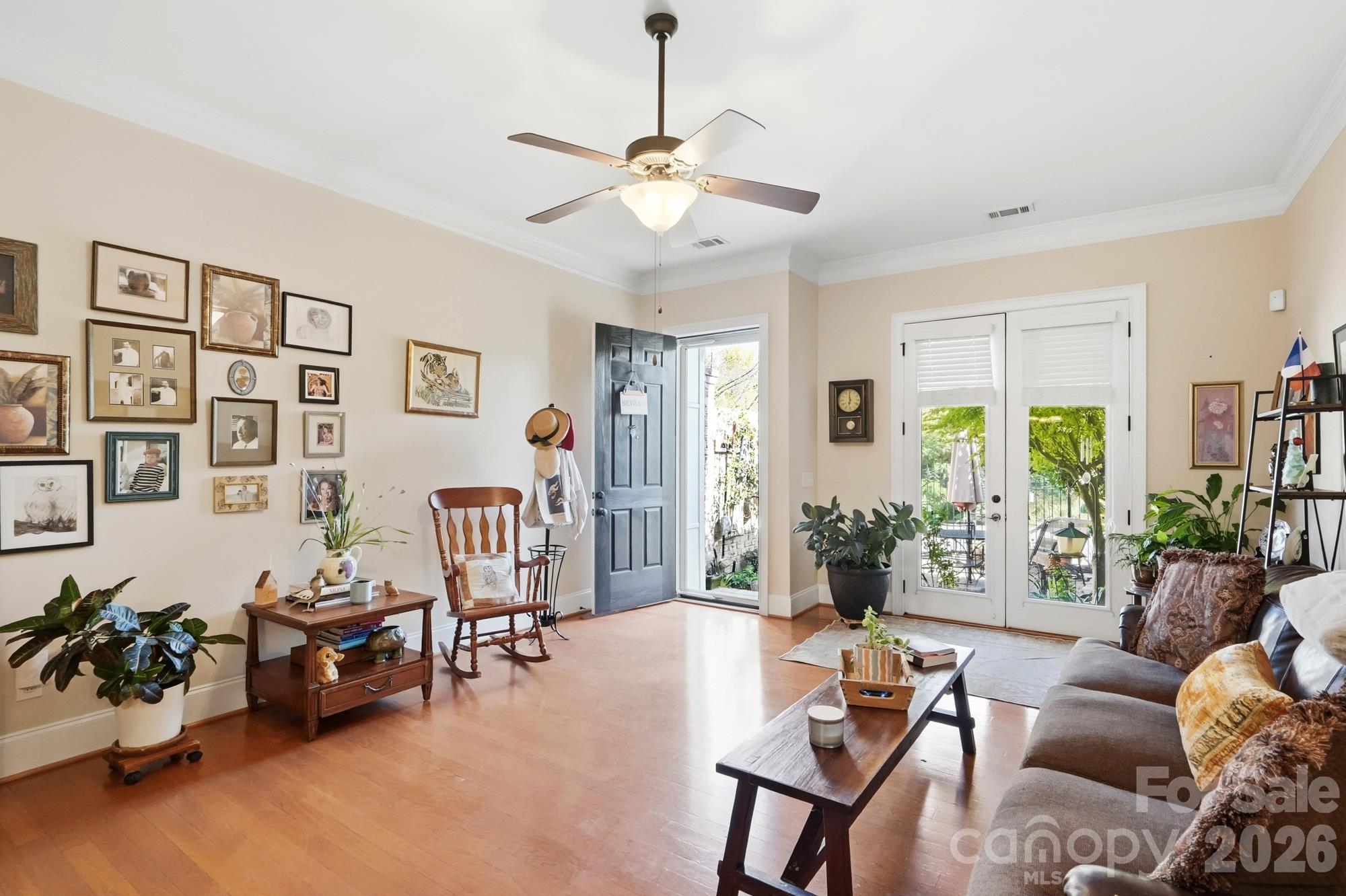 427 Dumbarton Street 4 Property Photo 3