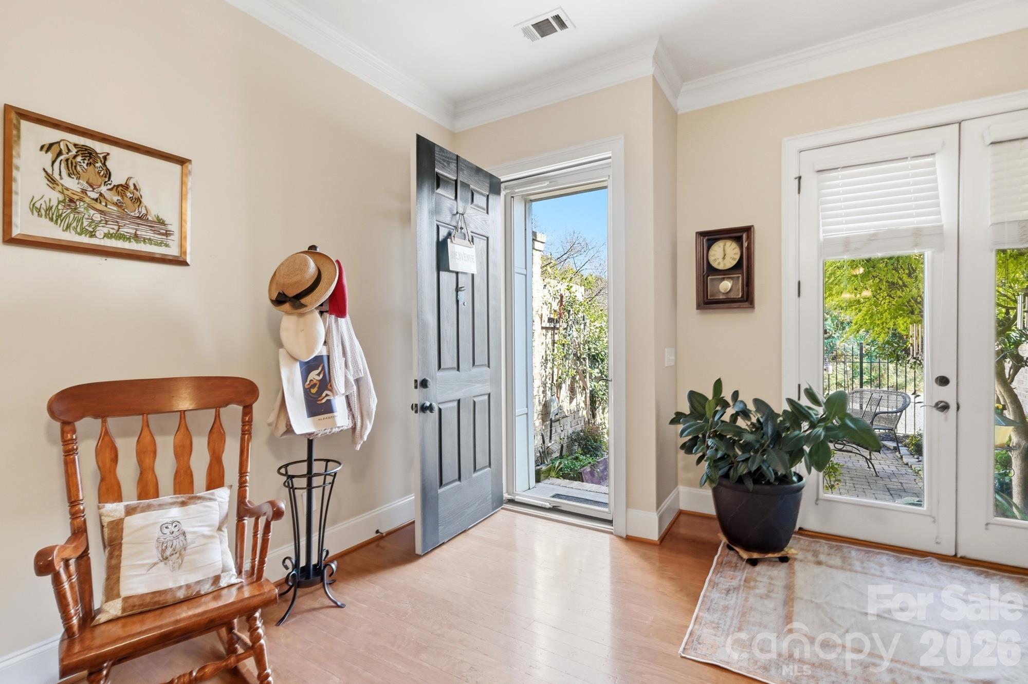 427 Dumbarton Street 4 Property Photo 4